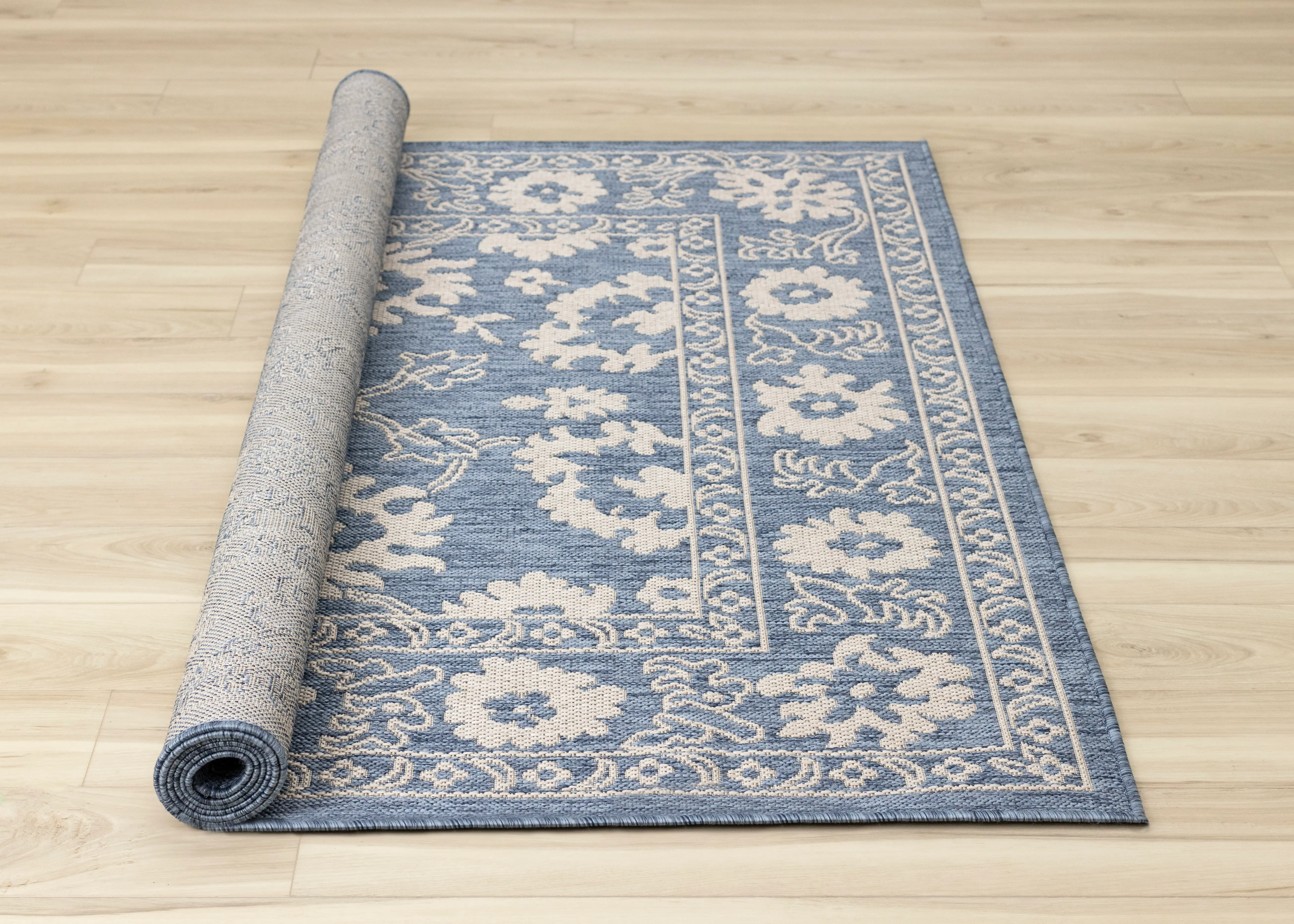 Canopy 8 x 10 Blue and White Elegant Border Outdoor Rug-8
