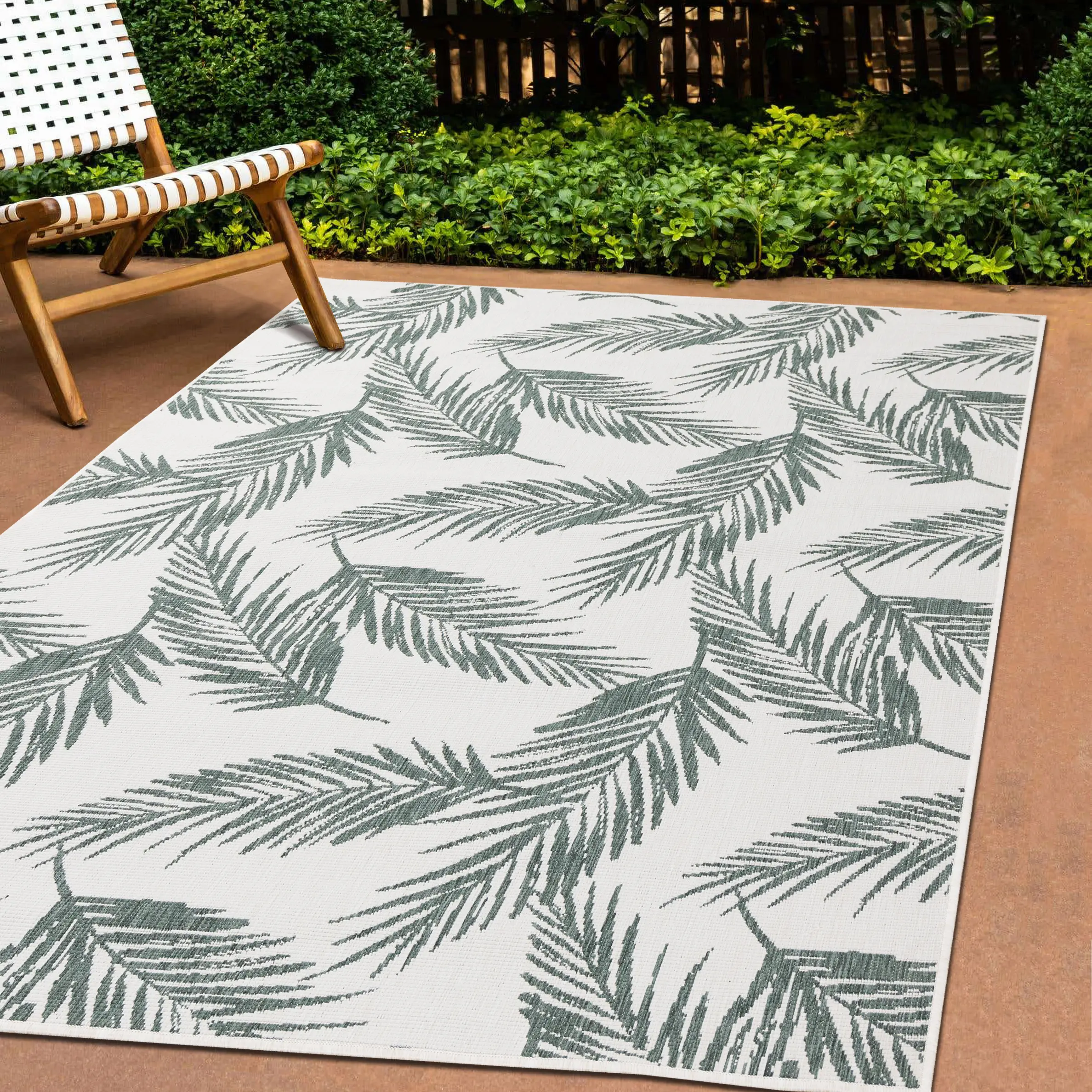 Bristol 5 x 8 Green Leaf Reversible Indoor-Outdoor Area Rug-6