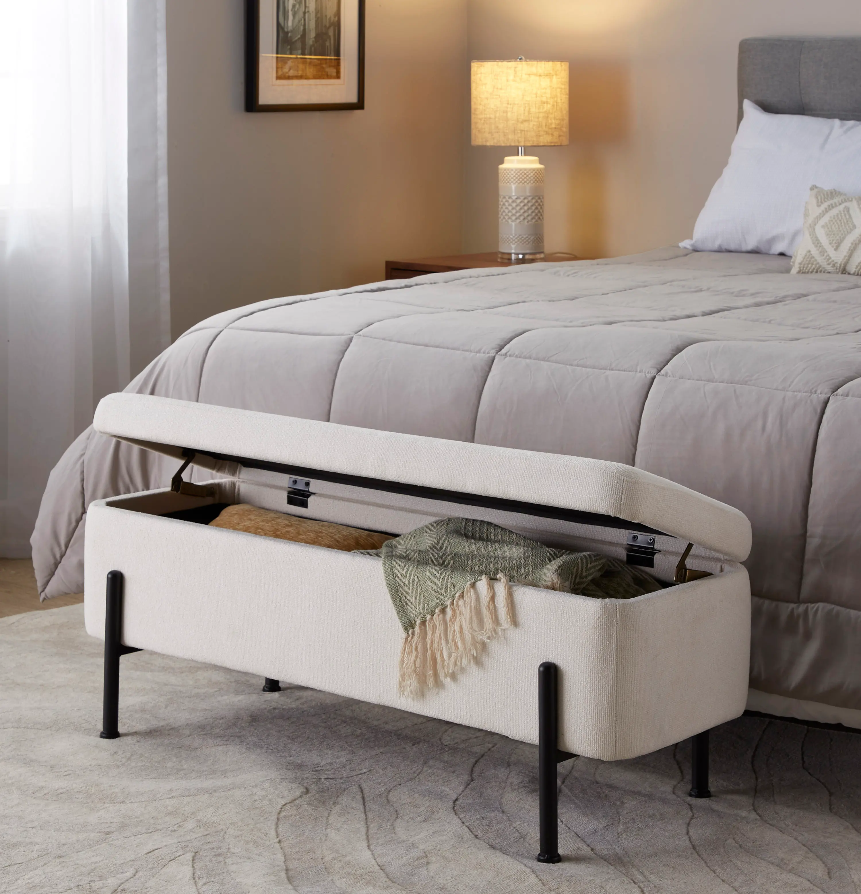 OT-DANIELLASTOR BKCRM Daniella White Storage Bench-2