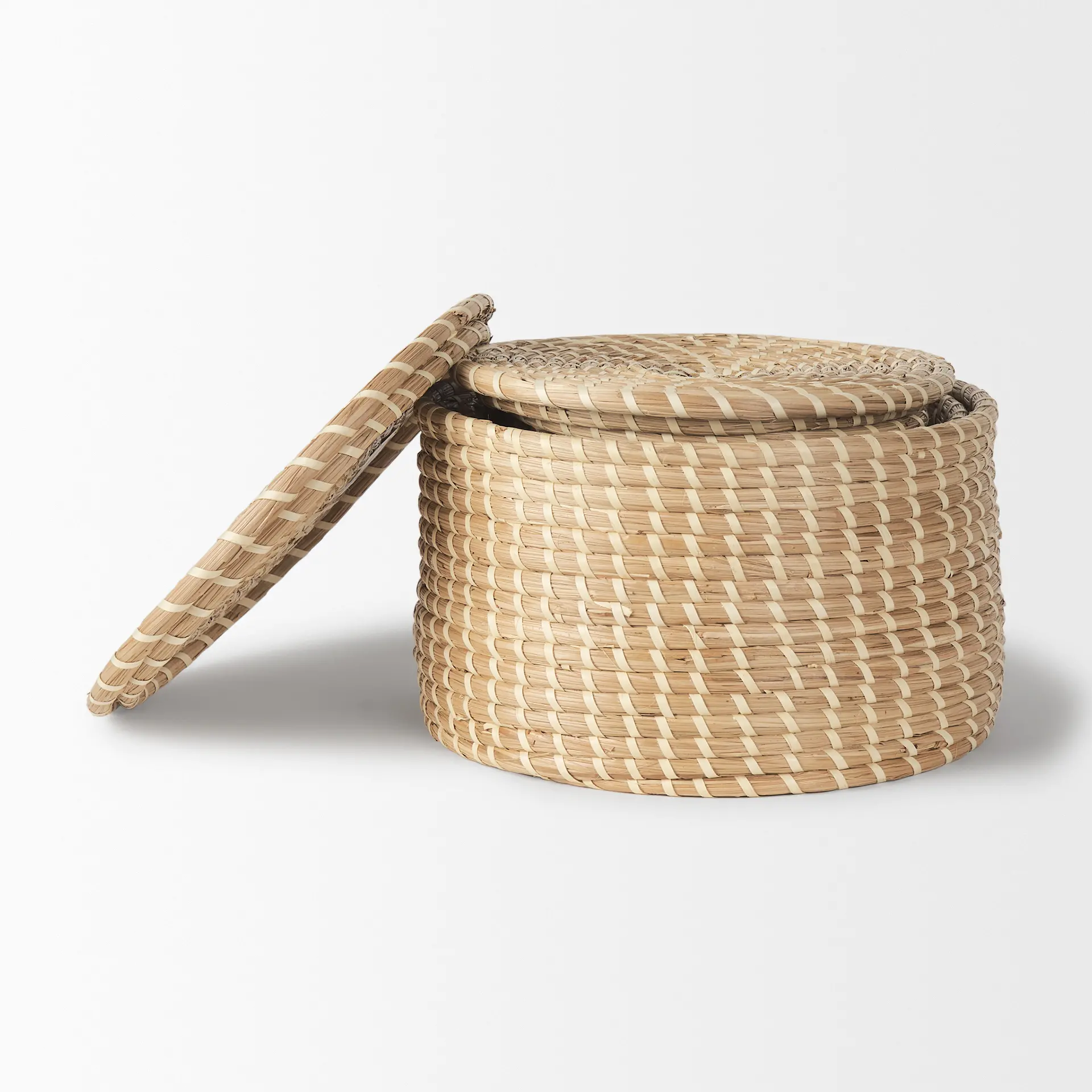 Kailini Nesting Seagrass & Palm Leaf Boxes with Lids, Set of 3-4
