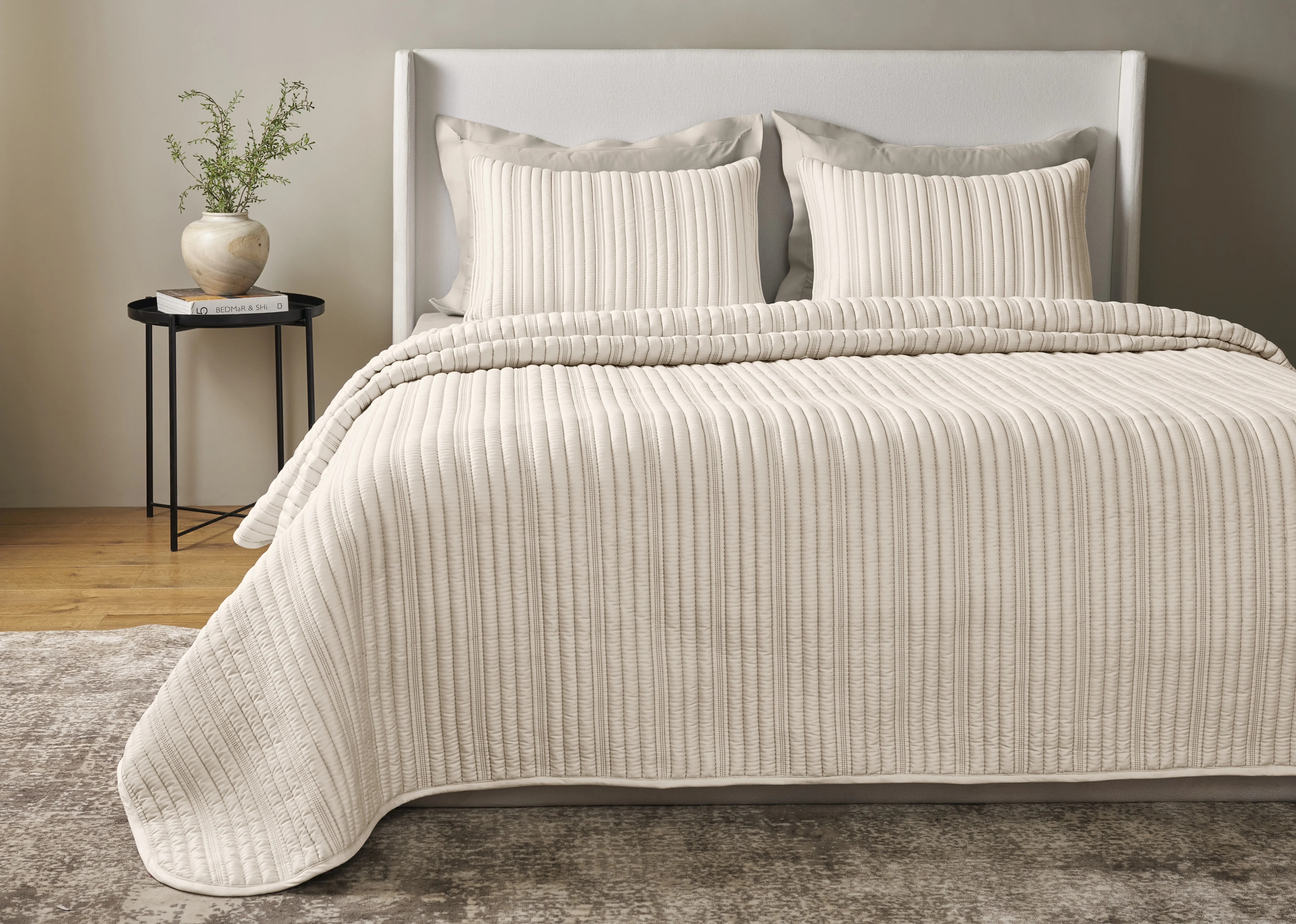 Ribbed White Queen Coverlet Set-1