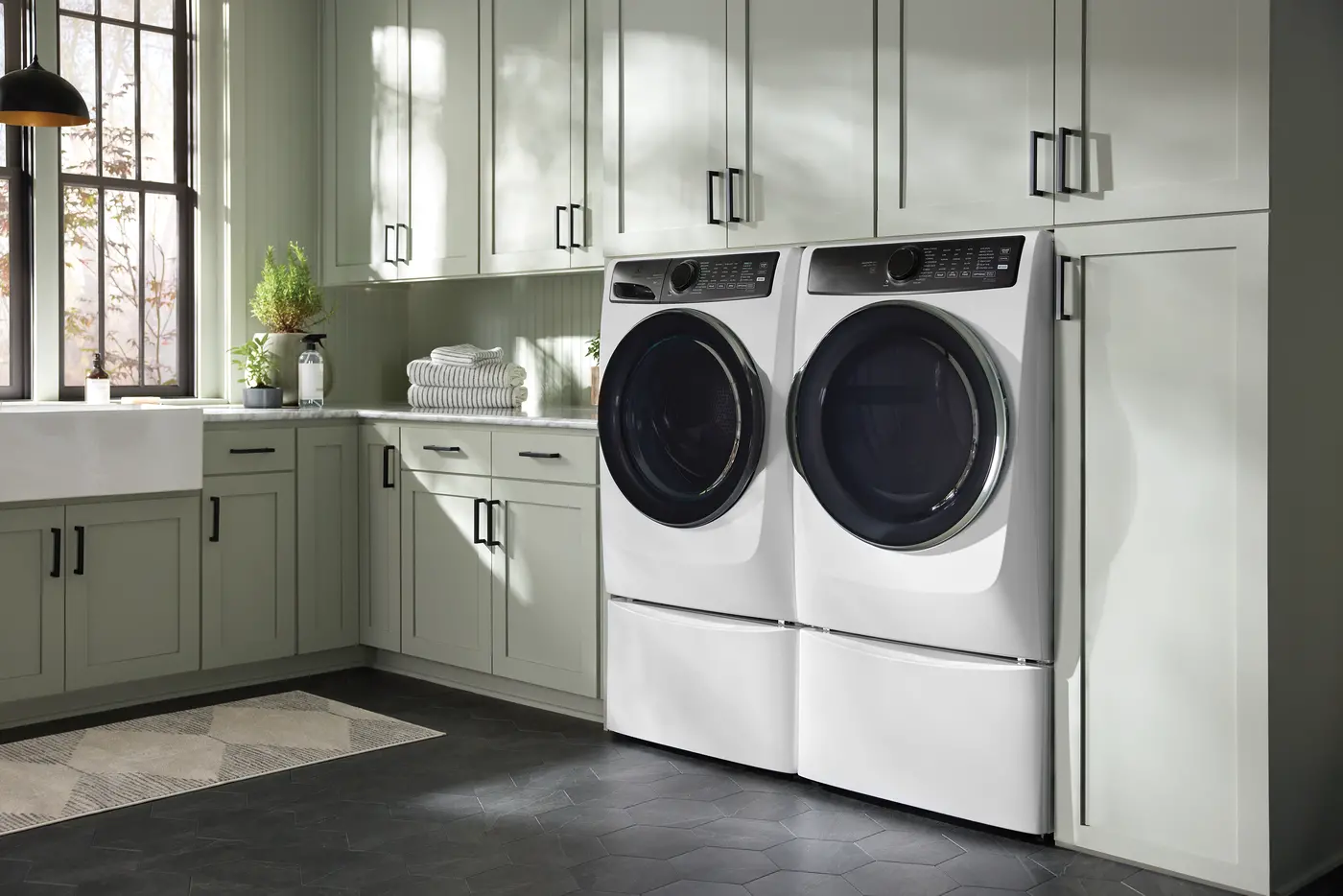 ELFW7738MW Electrolux 4.5 Cu Ft Front Load Washer - Matte White-2