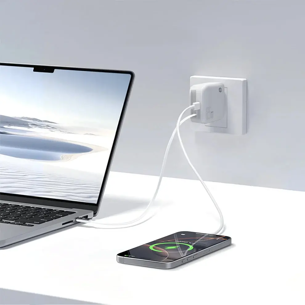 Rockstone White Retractable Foldable Wall Charger-2