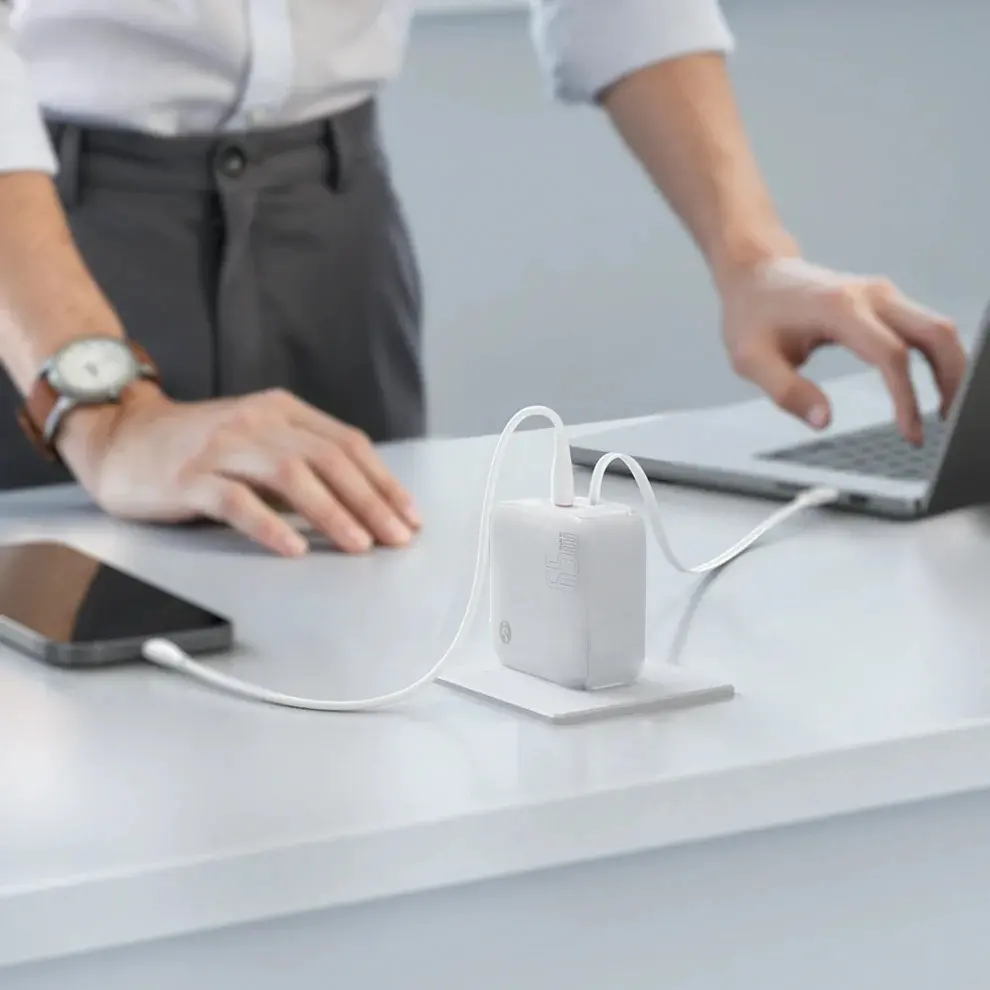 Rockstone White Retractable Foldable Wall Charger-5