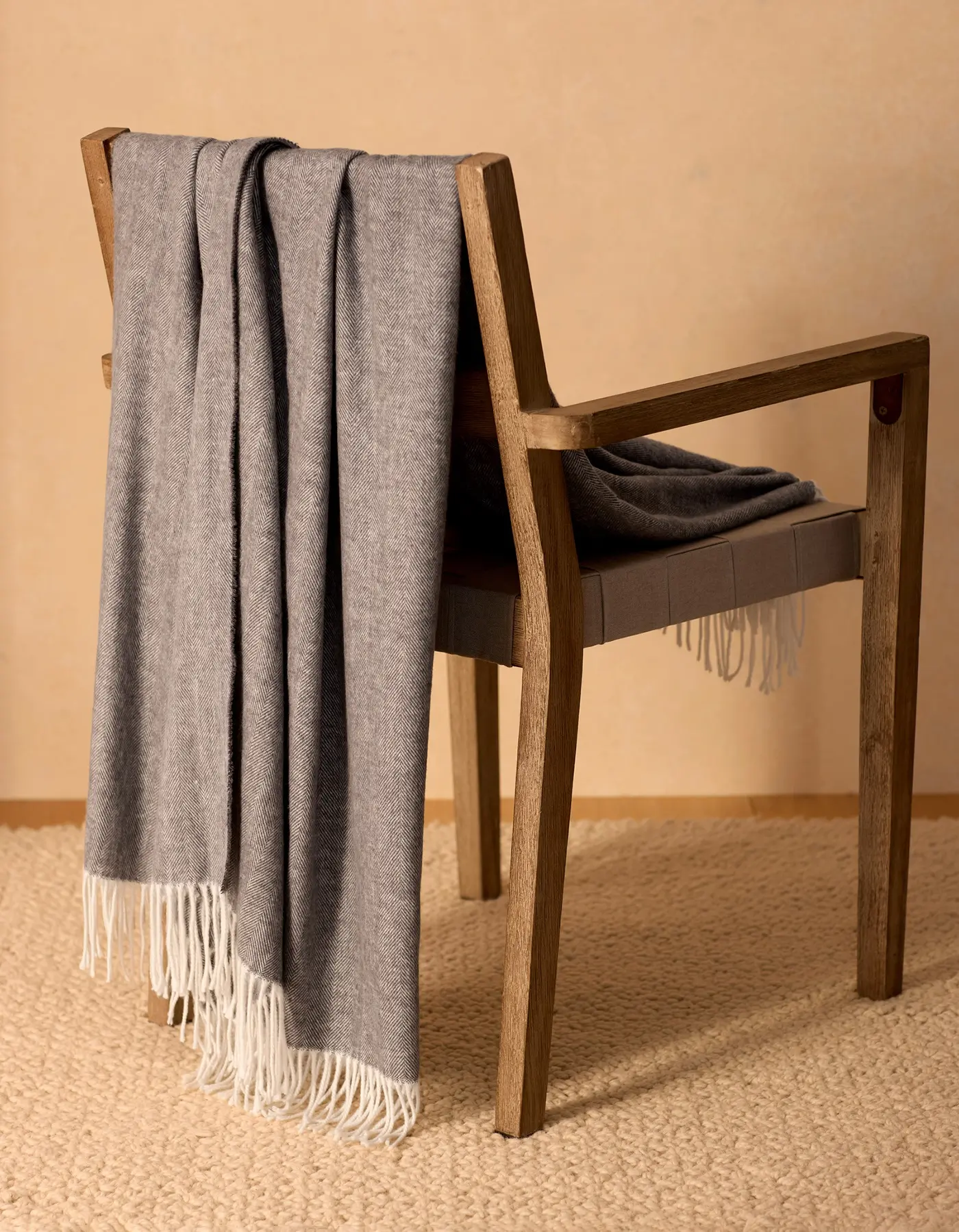 Bamboo Herringbone Gray Throw-1
