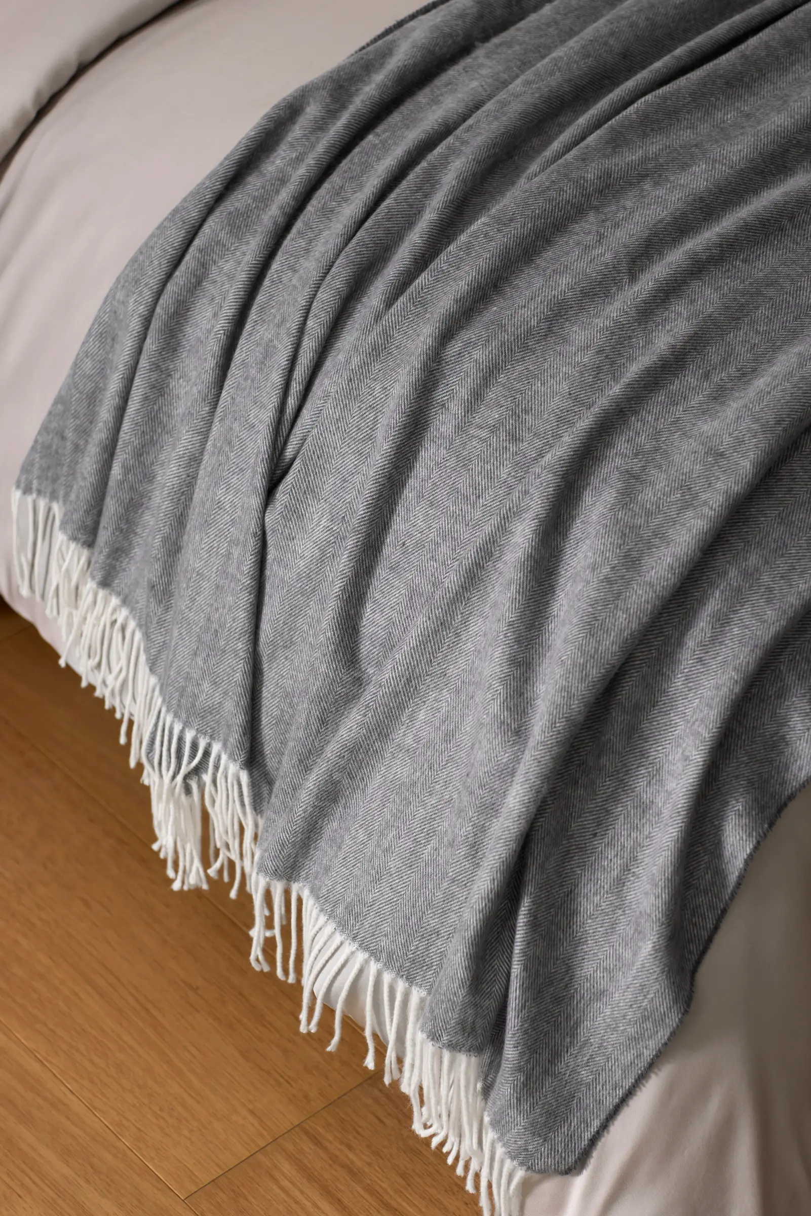 Bamboo Herringbone Gray Throw-2