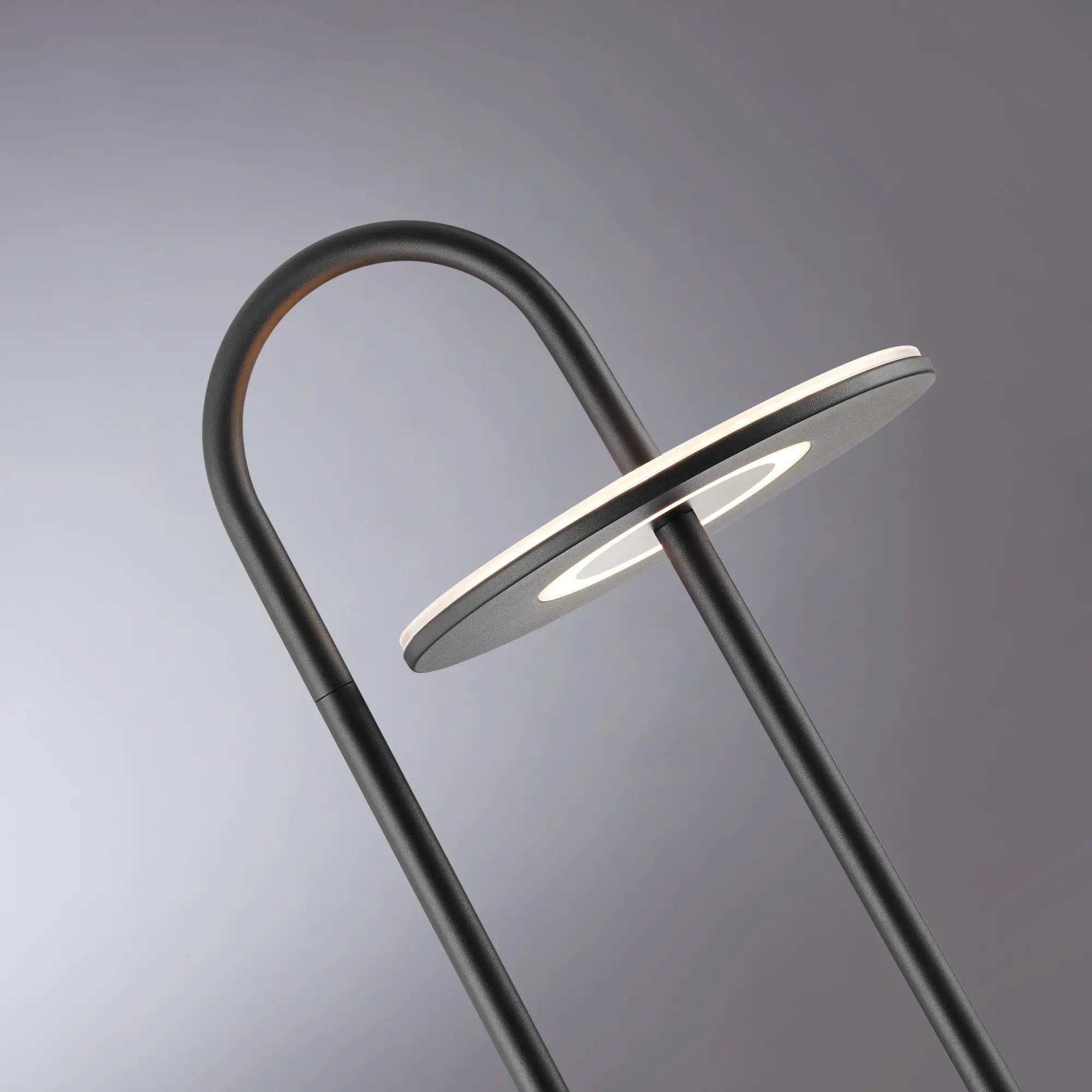 Wonda Black Floor Lamp-4