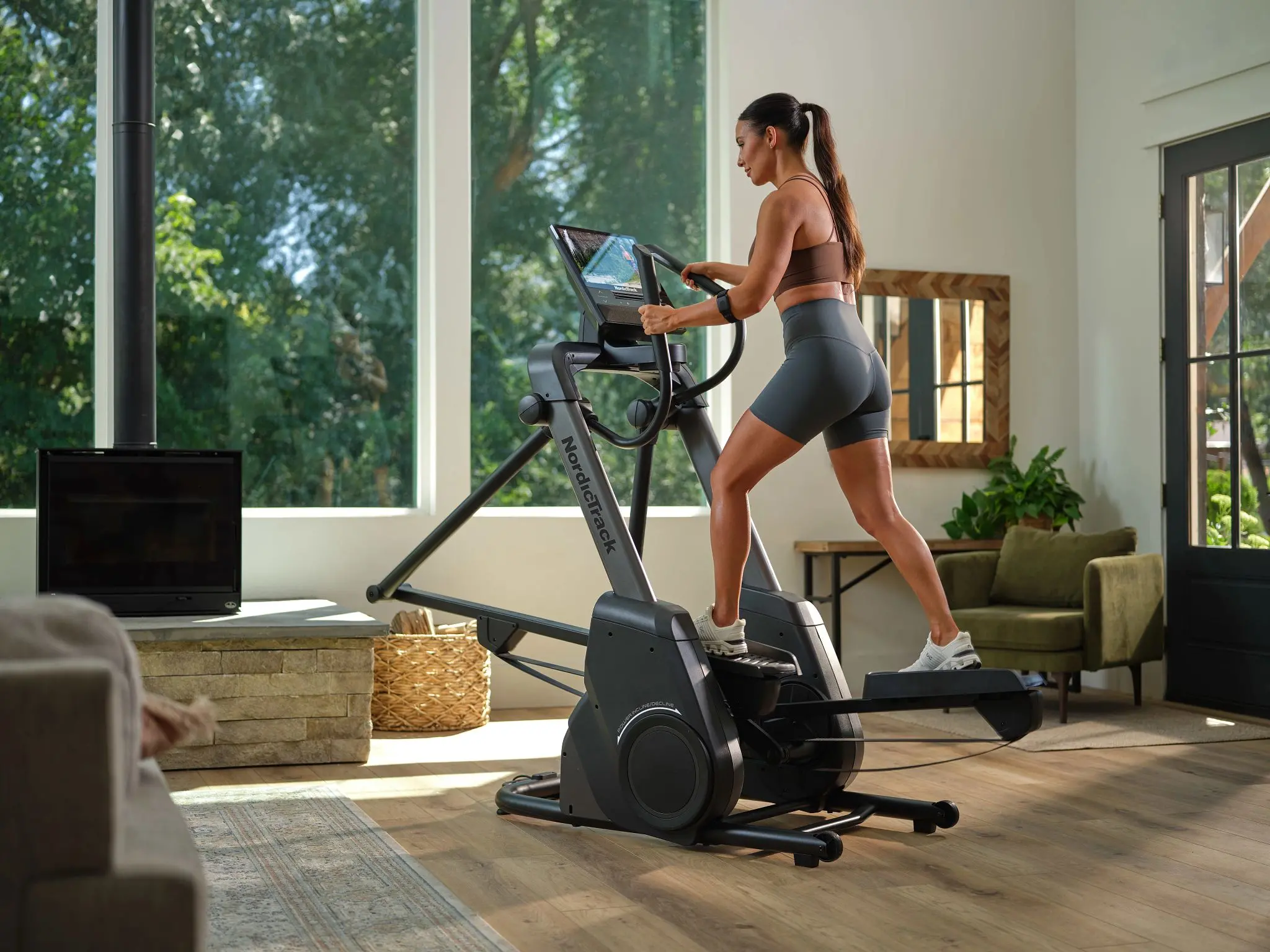 NTEL71625 NordicTrack X16 Elliptical with 16 Touchscreen and 26 Resistance Levels-4
