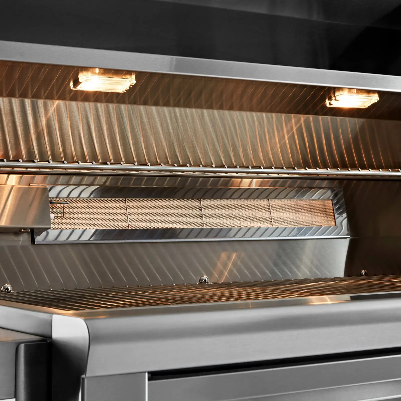 L601PSFR-LP Lynx 36 Sedona Liquid Propane Freestanding Grill and Cart with Rotisserie, ProSear Infrared Burner and Two Stainless Steel Burners-10