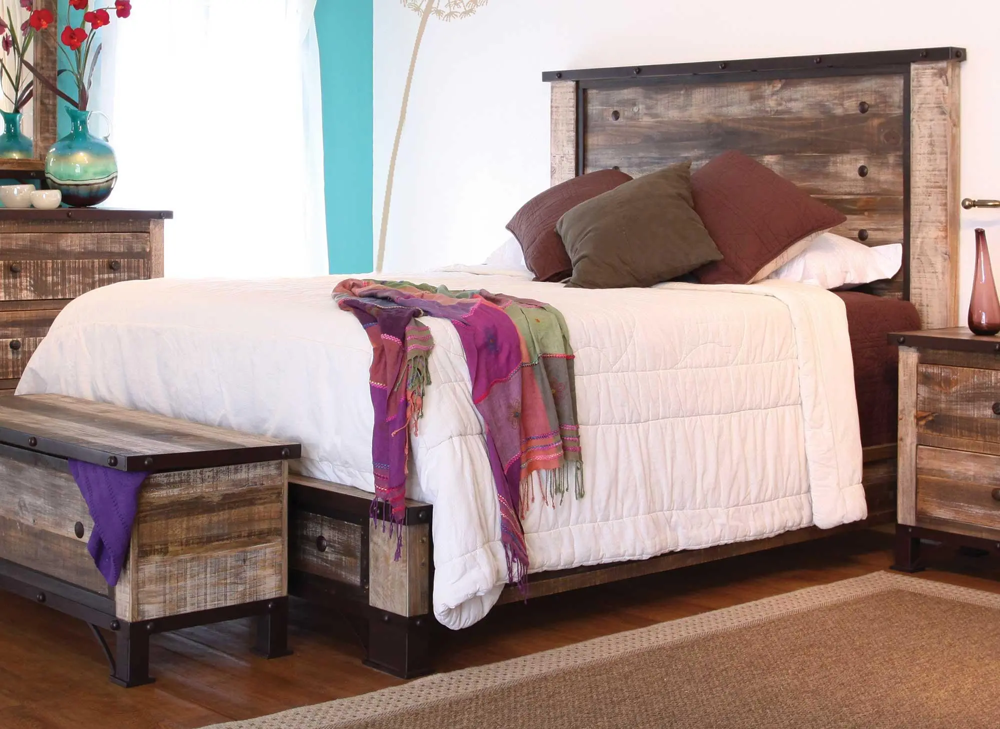 Antique Pine Queen Bed-11
