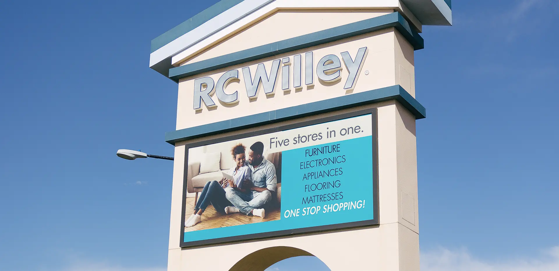 Sign Outside of RC Willey's Draper Location