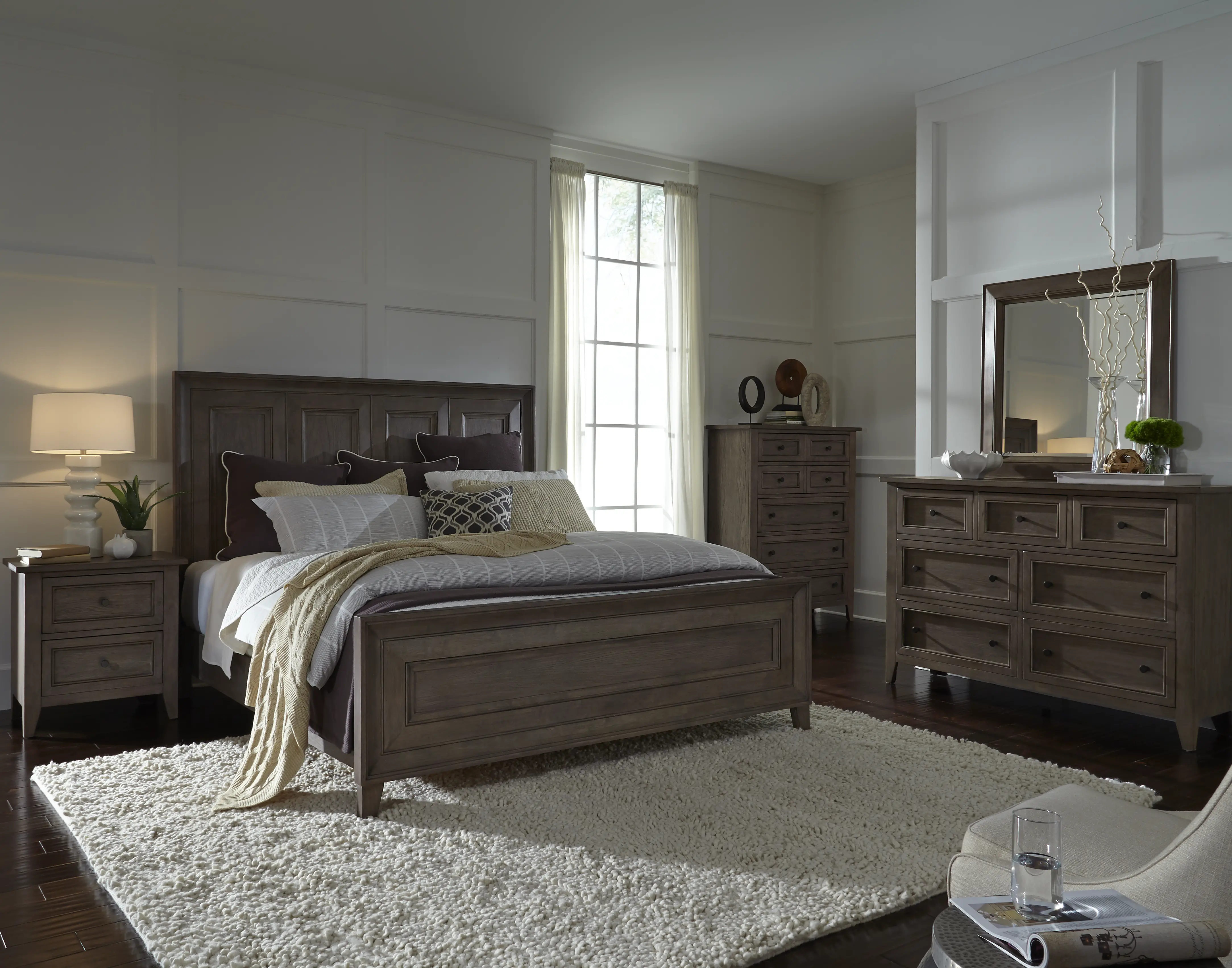 Driftwood Classic Shaker 4 Piece Queen Bedroom Set - Talbot-3