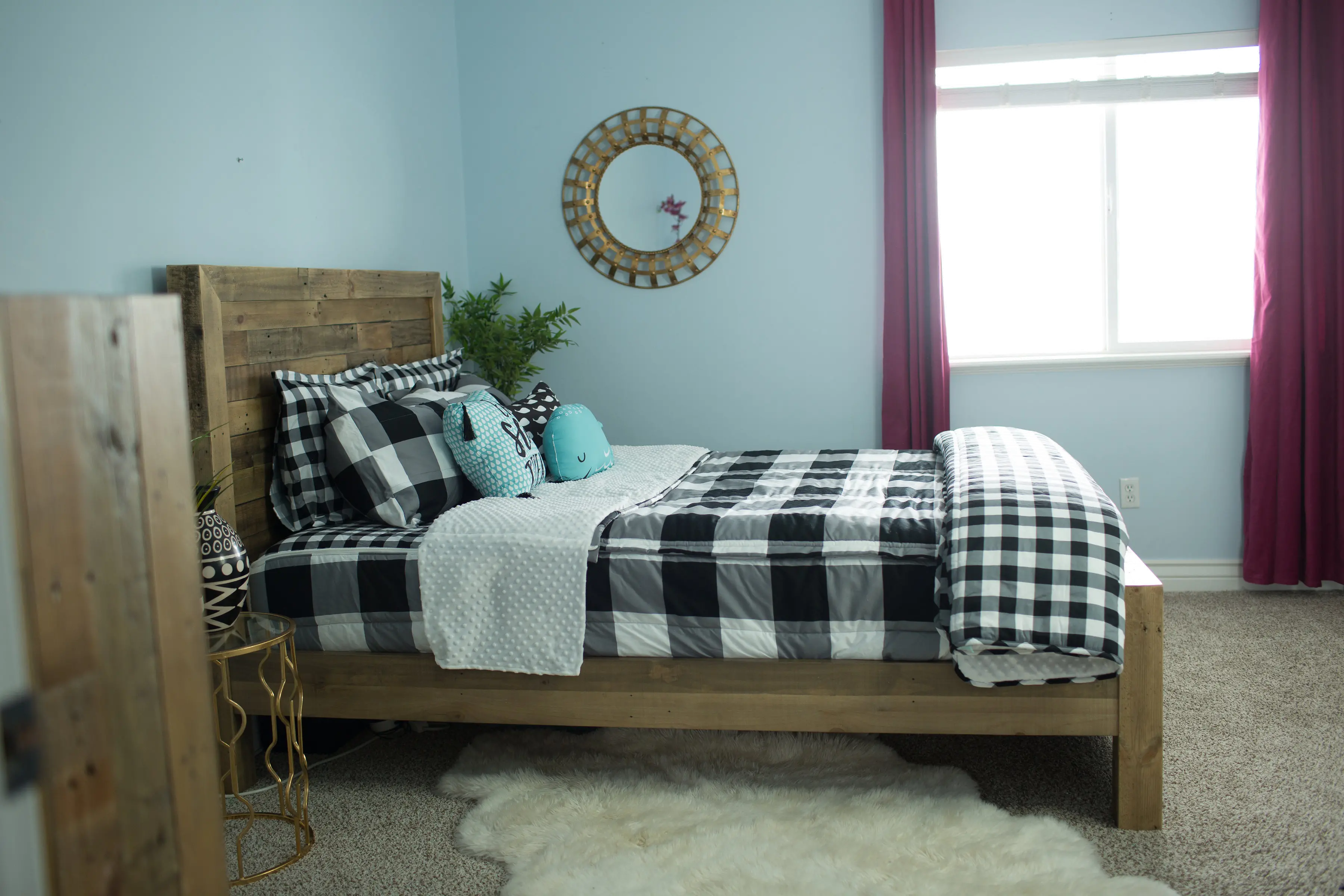 Beddy's Full Black and White Checked Out Bedding Collection-3