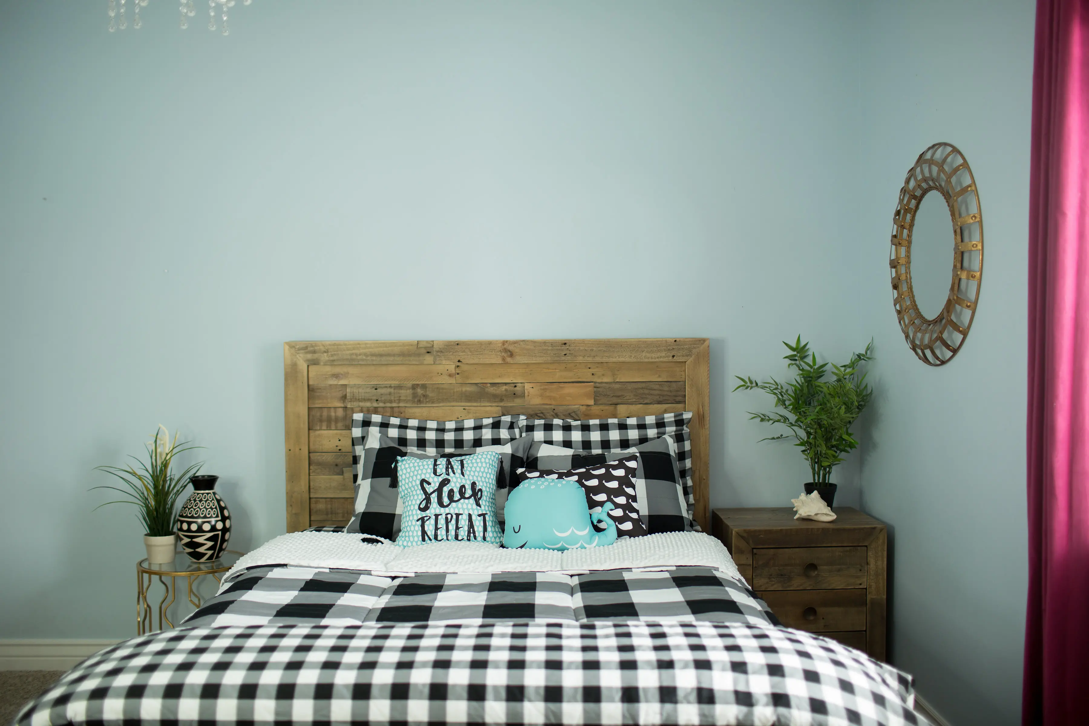 Beddy's Full Black and White Checked Out Bedding Collection-4