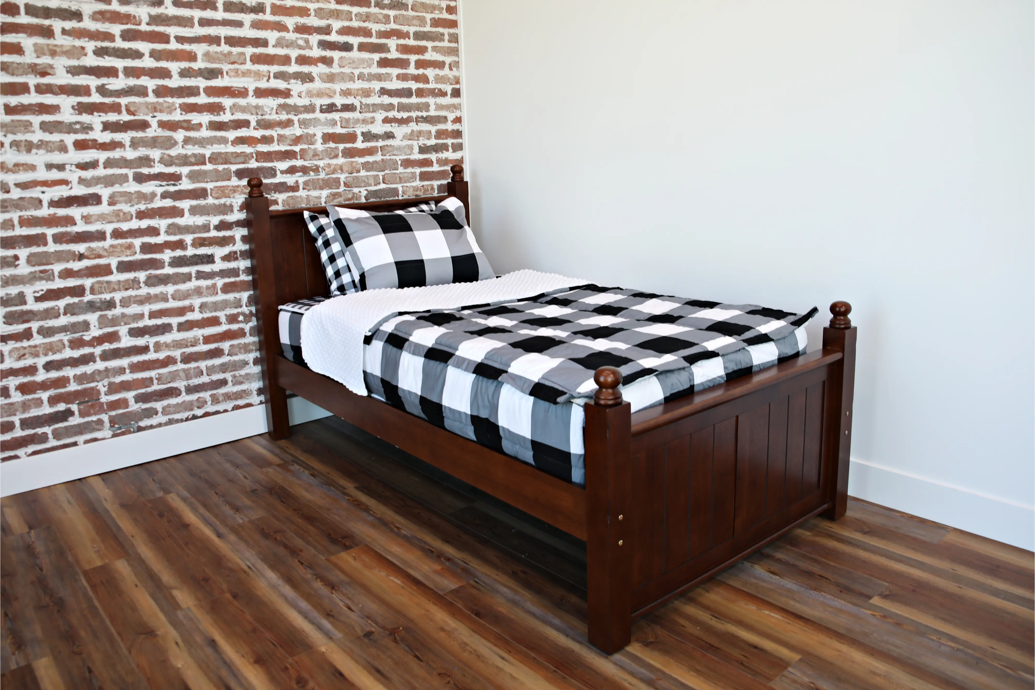 Beddy's Full Black and White Checked Out Bedding Collection-7