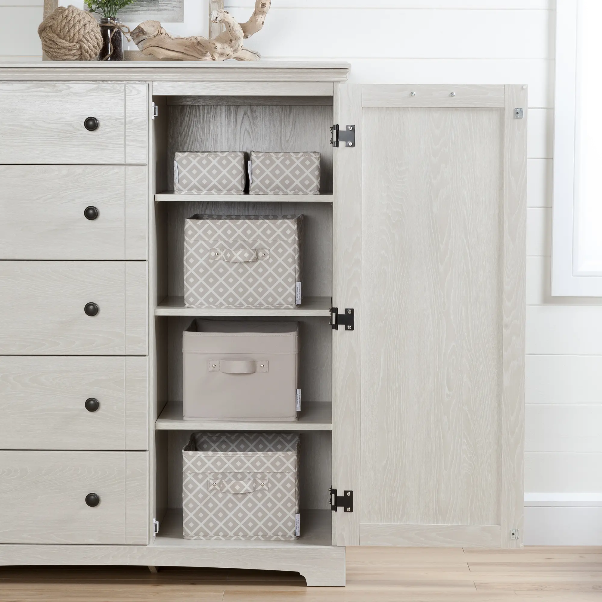 10246 Avilla Winter Oak  Chest with 5 Drawers - South Shore-3