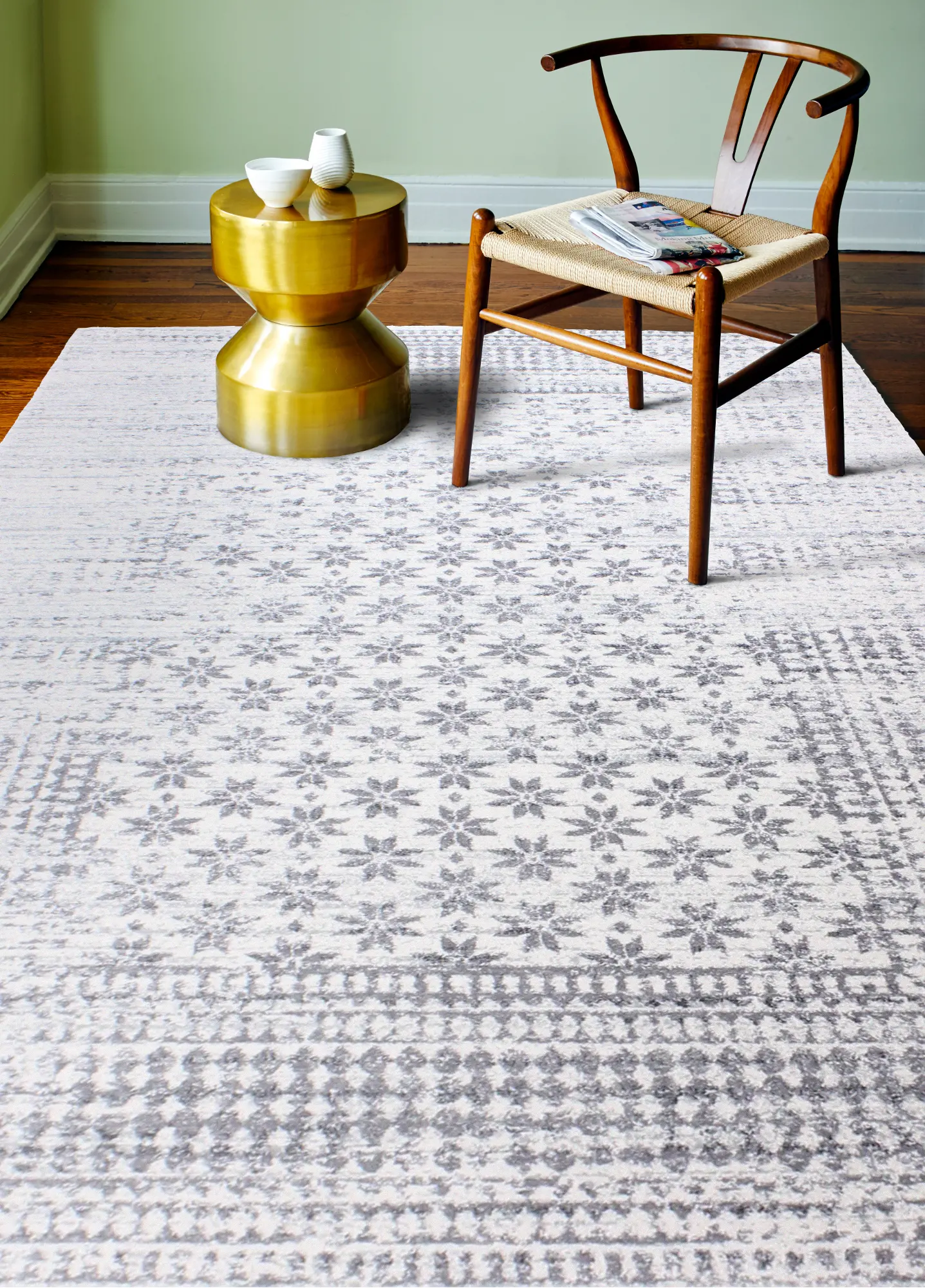 E110-IV-76X96-5362 Everek 8 x 10 Gray and Ivory Area Rug-3