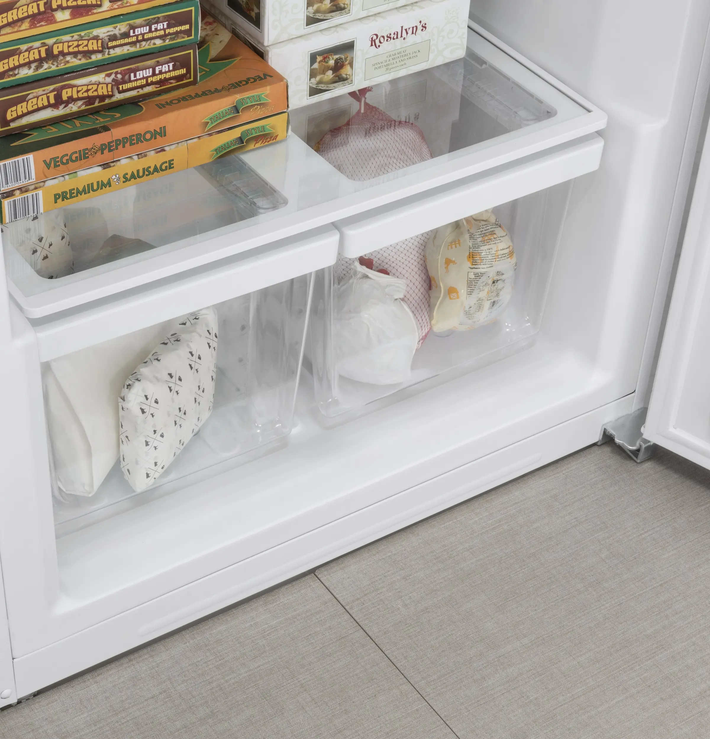 FUF21DLRWW GE 21.3 cu ft Upright Freezer - White-2