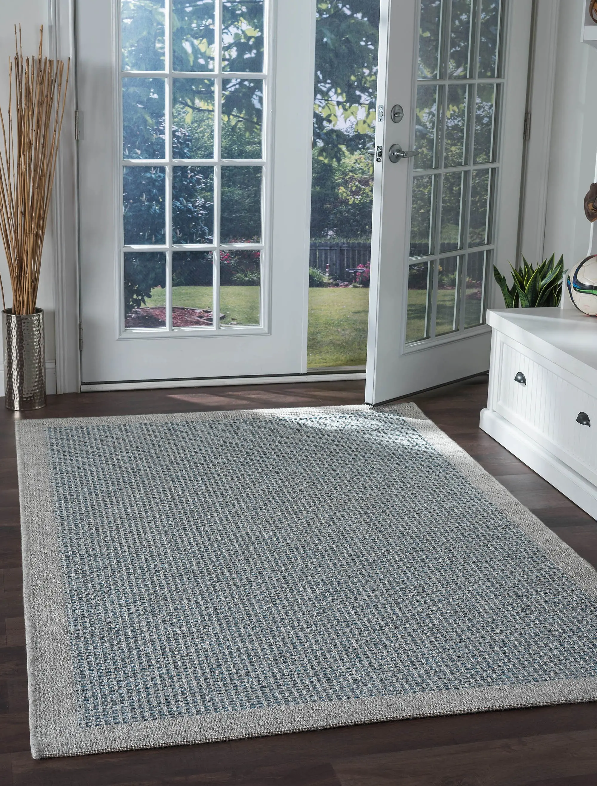 SRN10068X10 Serenity 8 x 10 Modern Solid Blue Indoor-Outdoor Rug-2