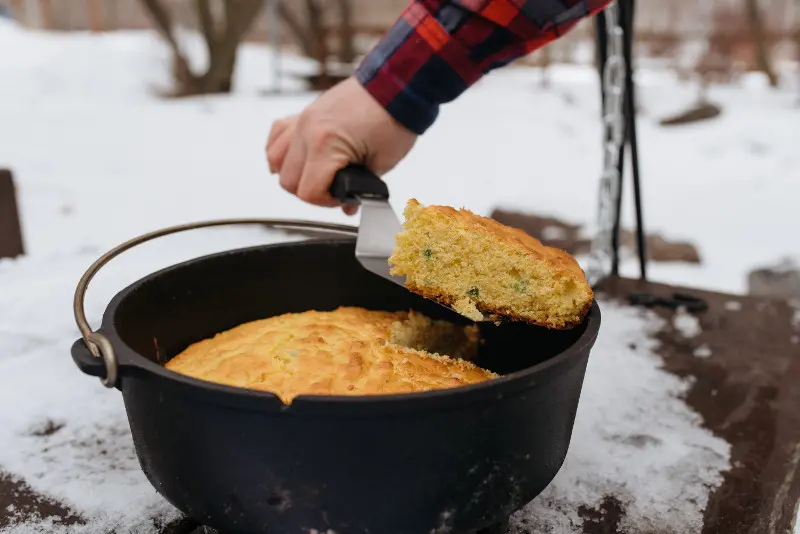 SDO10 Camp Chef 4 Quart Classic 10 Inch Dutch Oven - Cast Iron-4
