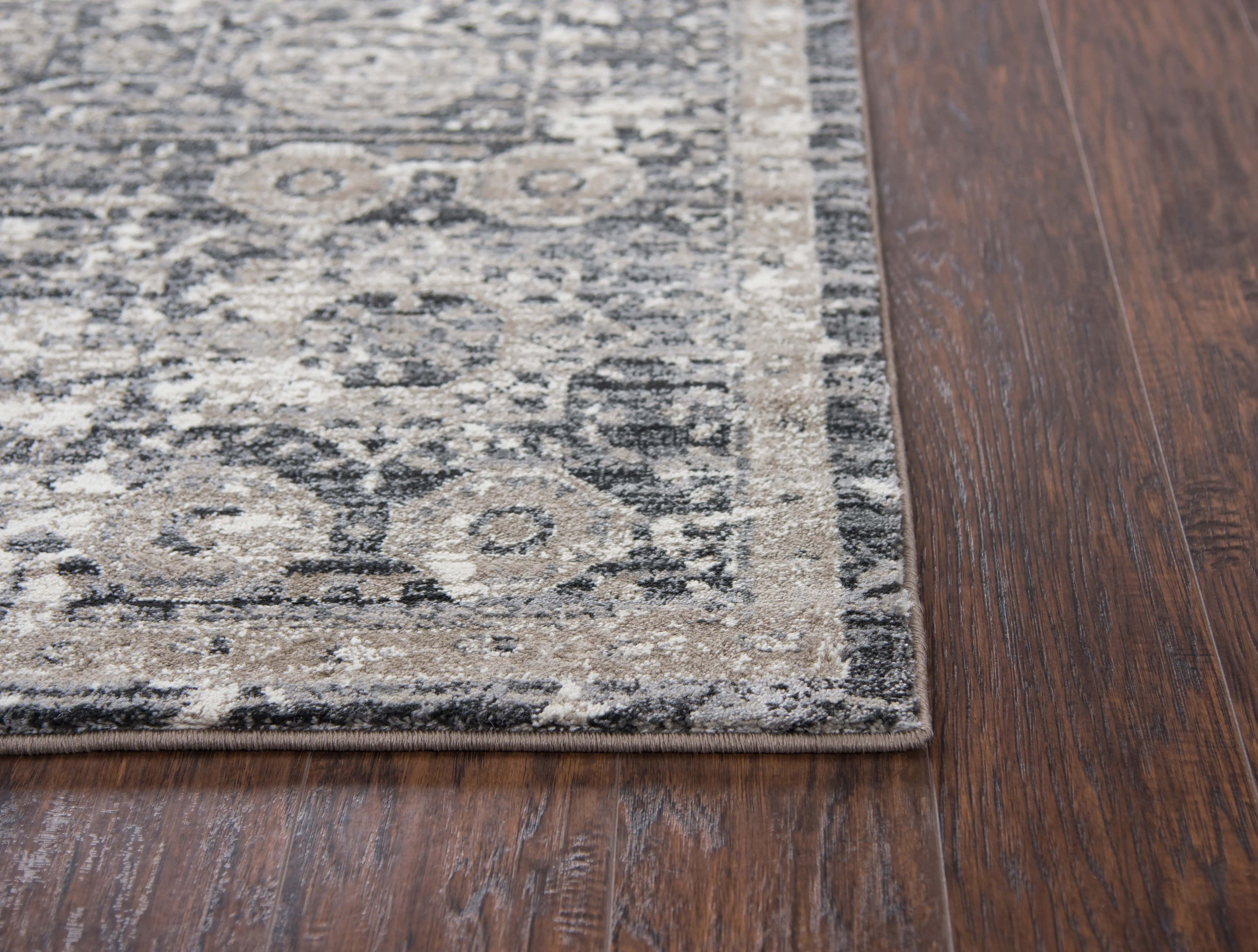 Panache 5 x 8 Traditional Gray and Beige Area Rug-4