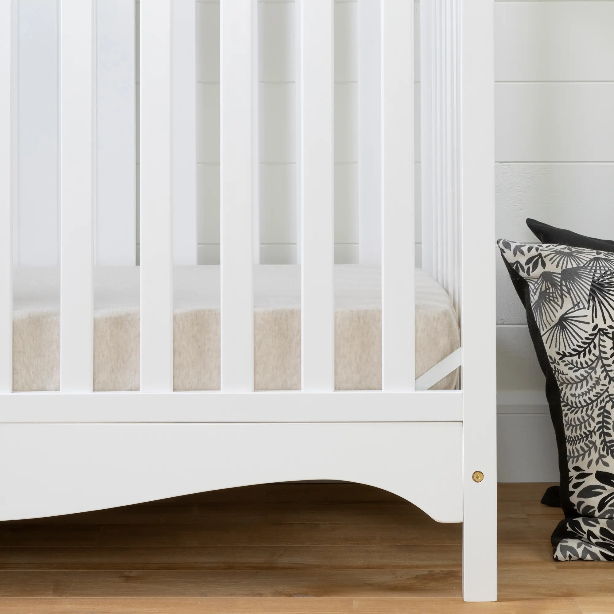 11846 Savannah White Crib with Toddler Rail - South Shore-4