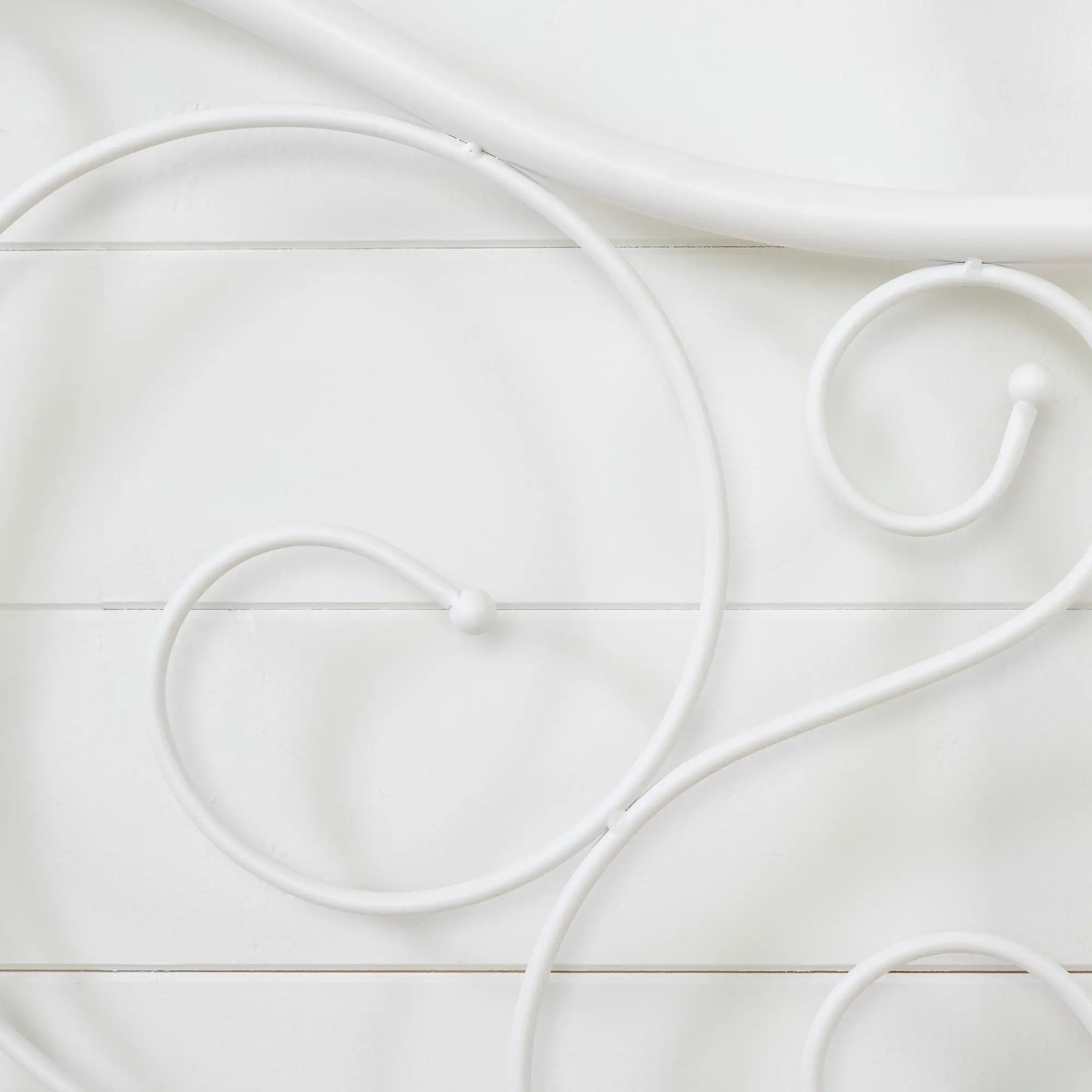 12155 Summer Breeze Traditional White Full Metal Bed - South Shore-4