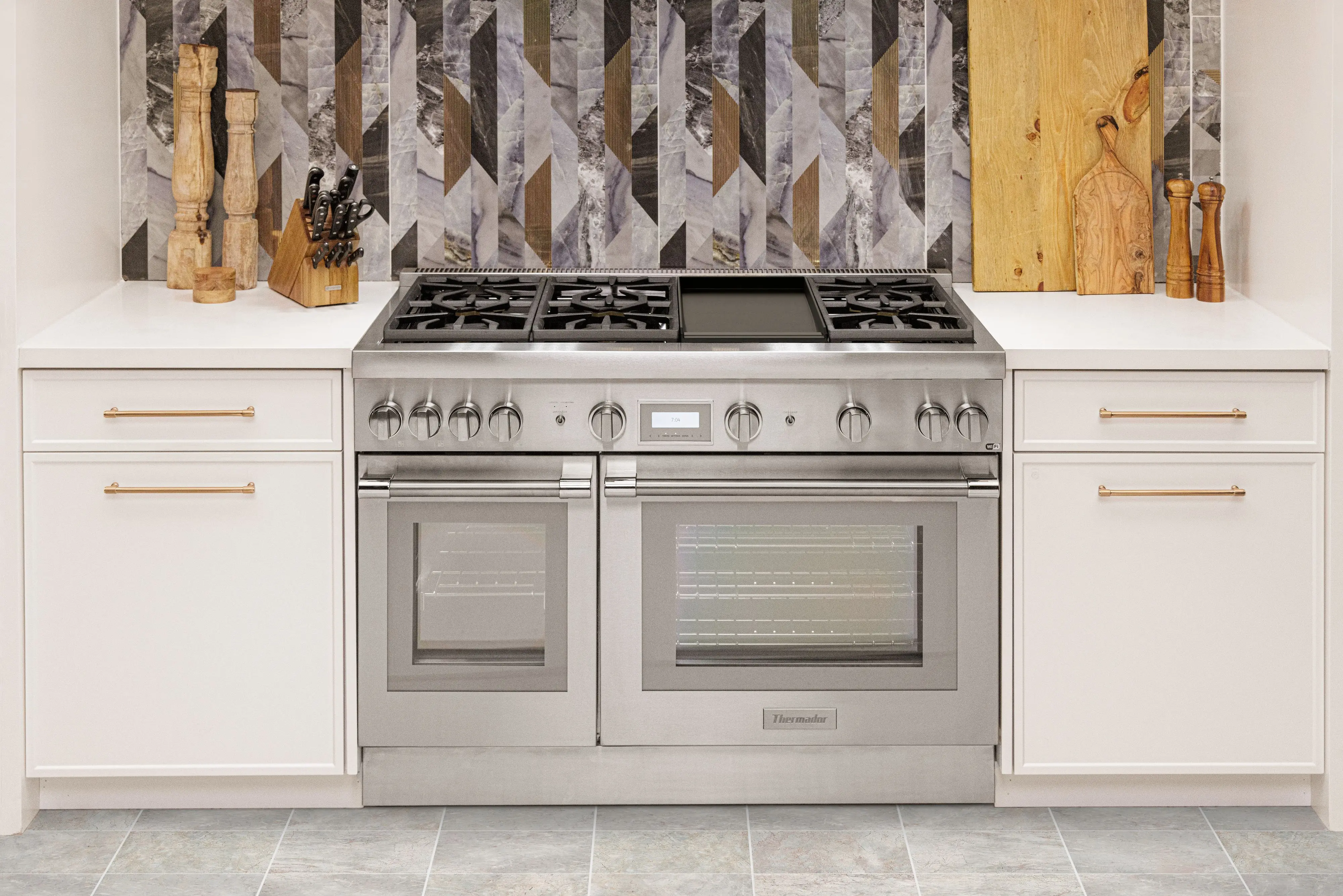 PRG486WDH Thermador Pro Harmony 48  Double Oven Gas Range with Griddle - Stainless Steel-2