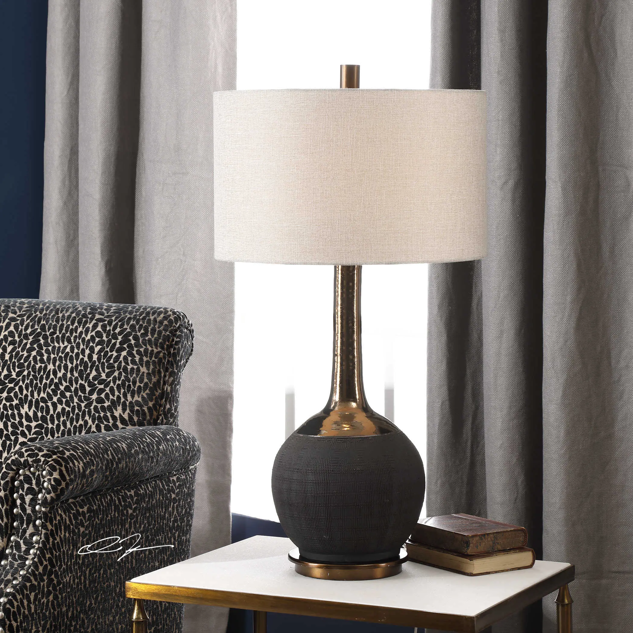Matte Black Ceramic Table Lamp with Metallic Gold Bronze Neck-2