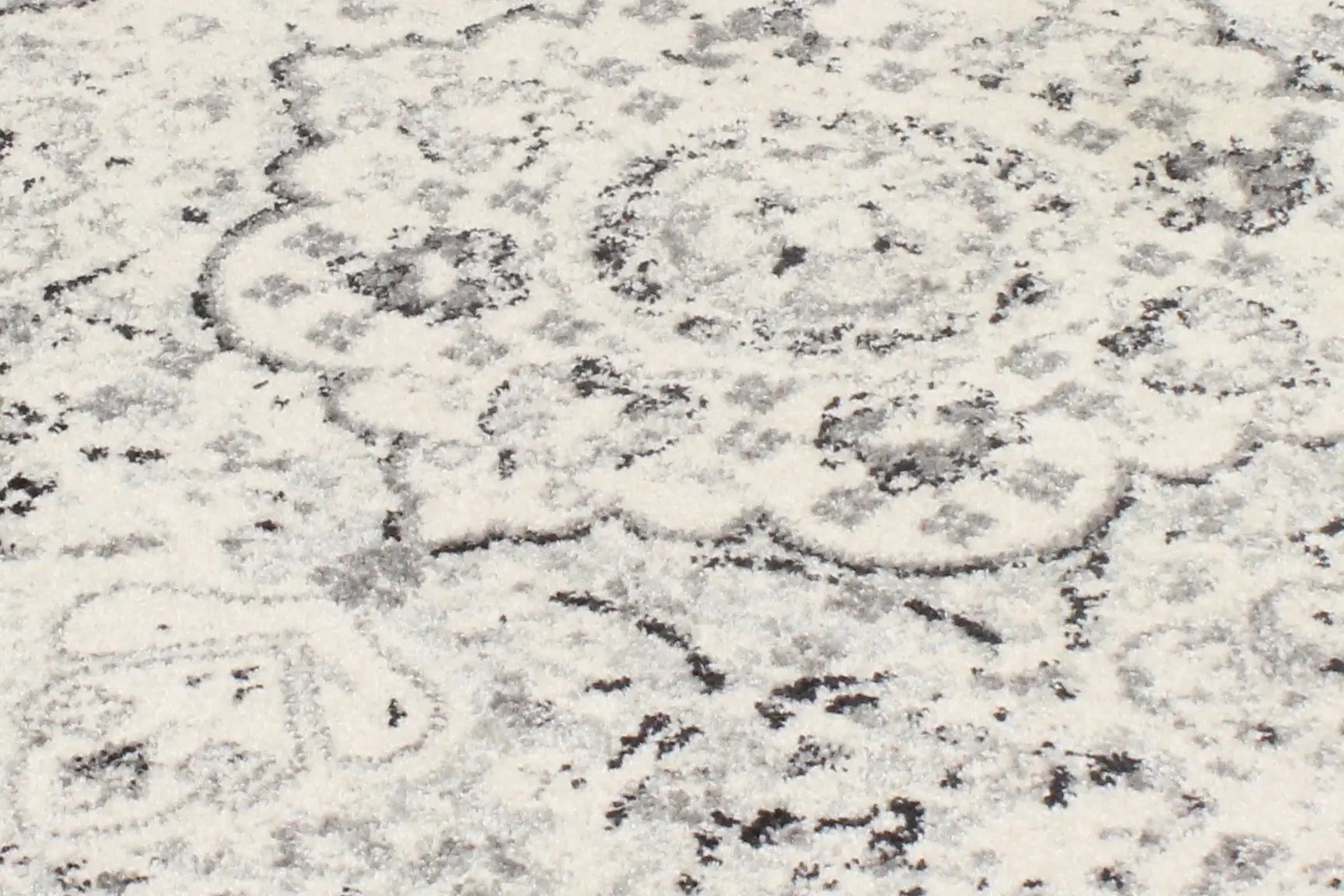 E110-SIL-4X6-5363 4 x 6 Small Traditional Alberta Ivory and Blue Rug - Everek-3