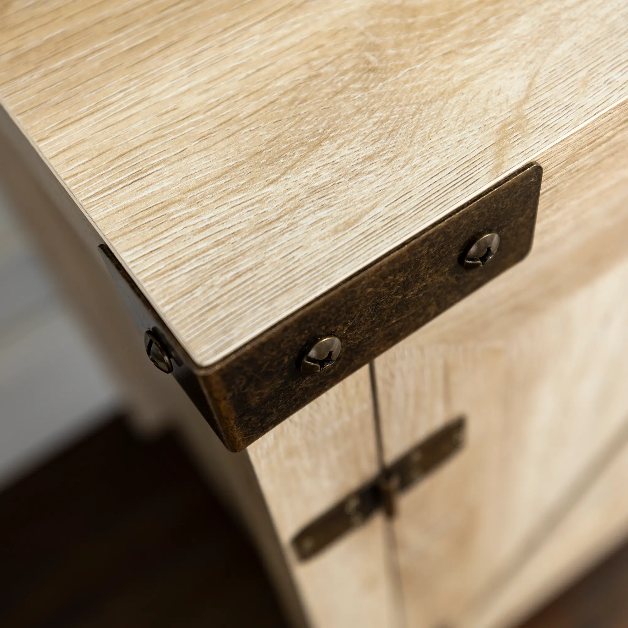 W44BD1DWO Rustic Farmhouse 44 Inch TV Stand - White Oak-3