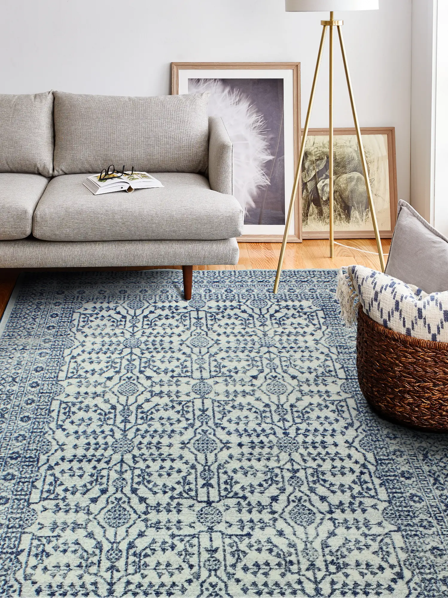 E110-IVBL-5X7.6-5466 Everek 5 x 8 Traditional Noelle Ivory and Blue Rug-2