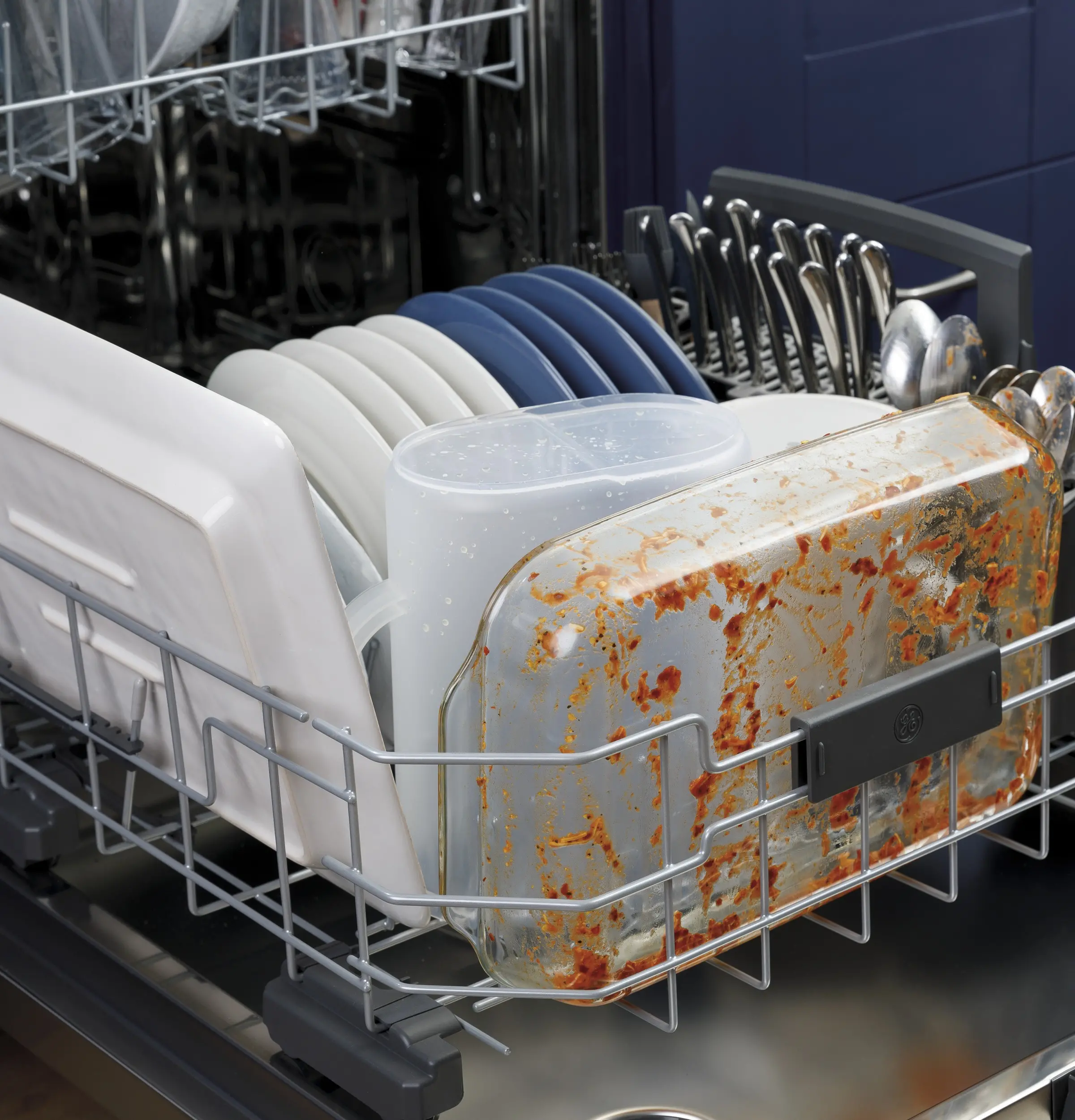 GDF645SGNWW GE Front Control Dishwasher - White-6