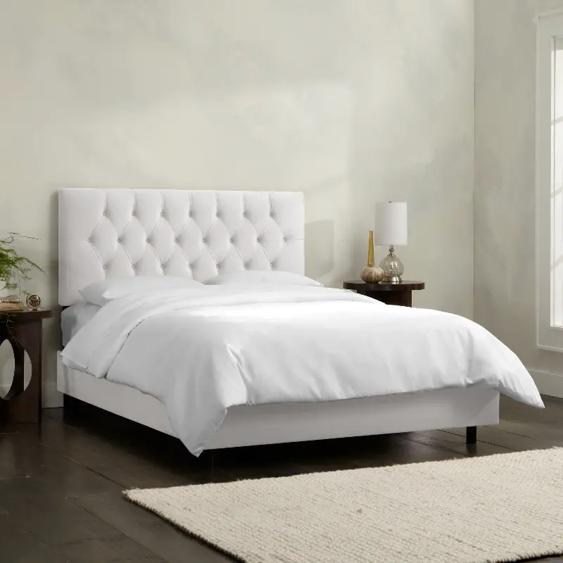 Julia Velvet White Tufted King Upholstered Bed - Skyline Furniture