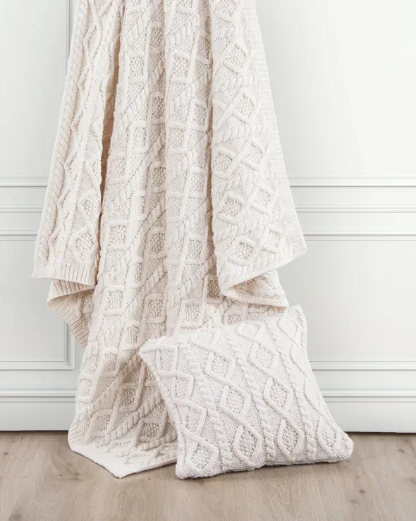 Cream Cable Knit Throw Blanket-2