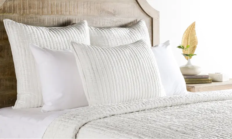 Off White Cloud Velvet King 3 Piece Bedding Collection - Bari