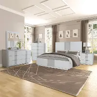 4PC:946-BR/MIRAGE5/0 Mirage White 4 Piece Queen Bedroom Set