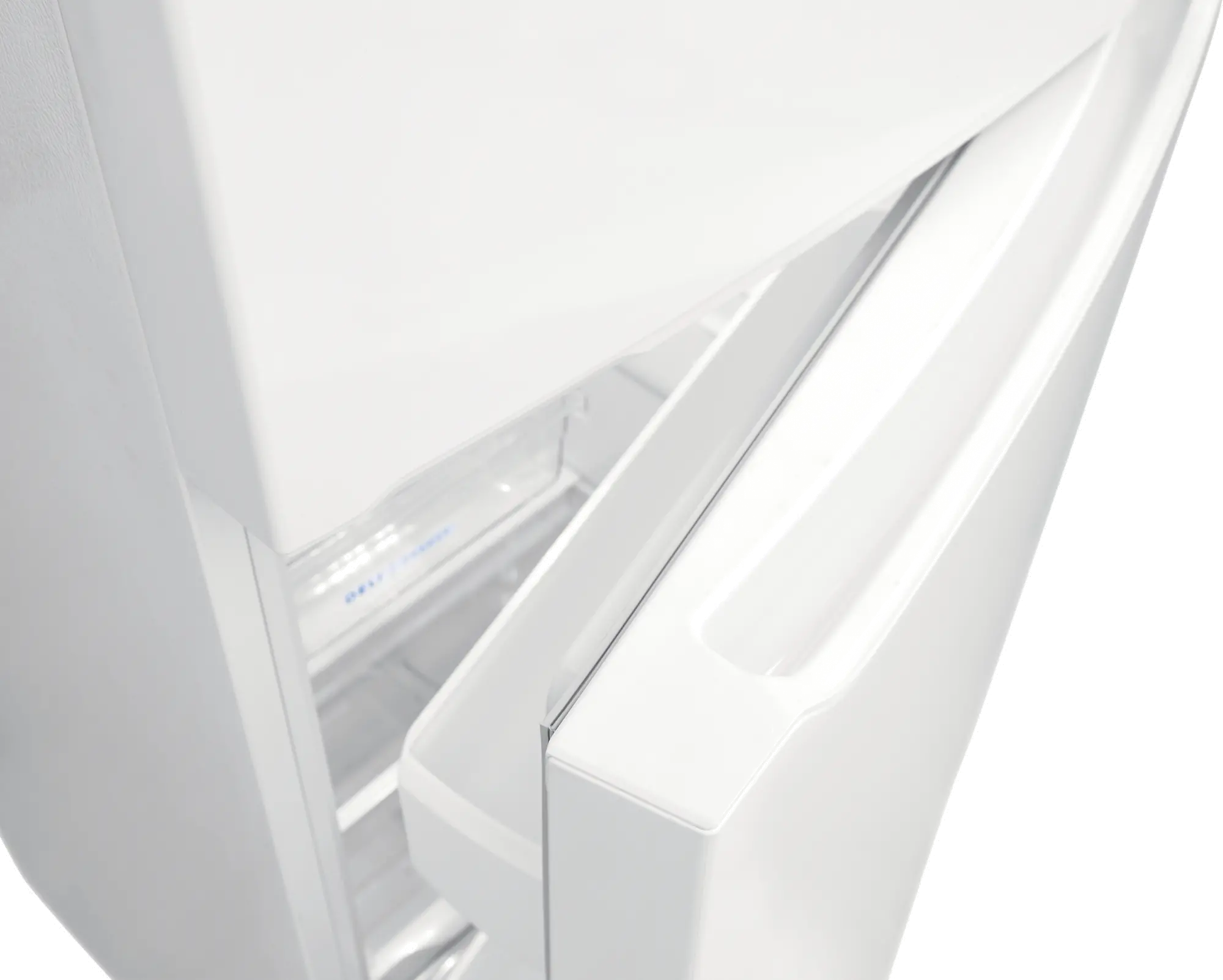 FFTR1835VW Frigidaire 18.3 cu ft Top Freezer Refrigerator - 30 W White-8