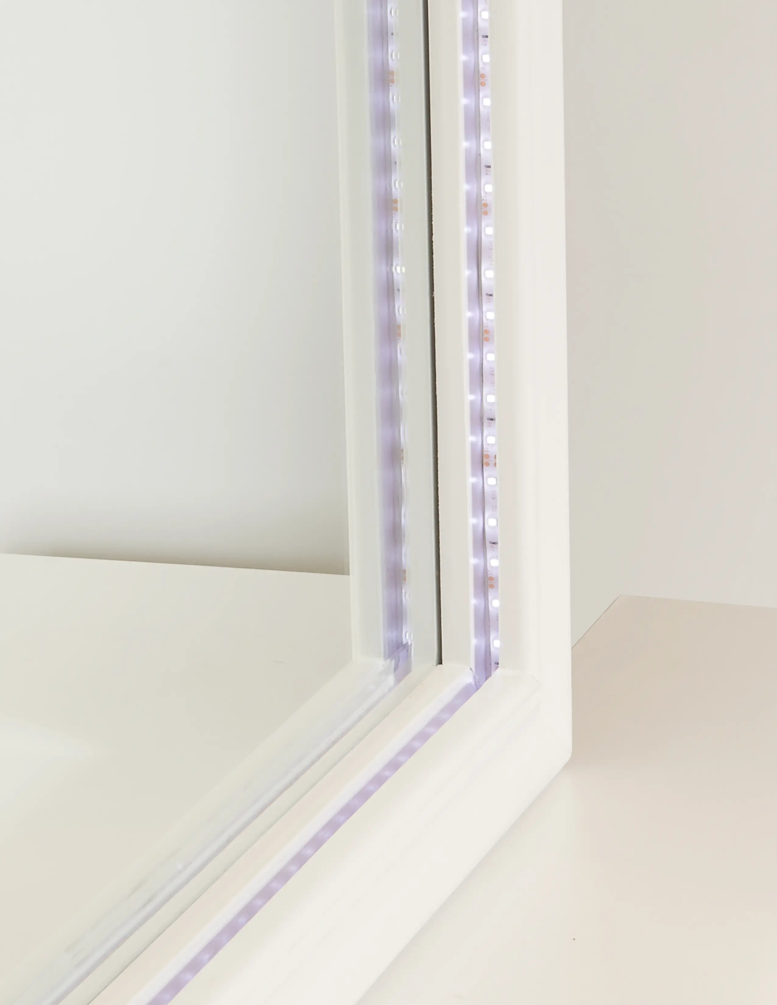 Bella White Mirror with LED Lights-2