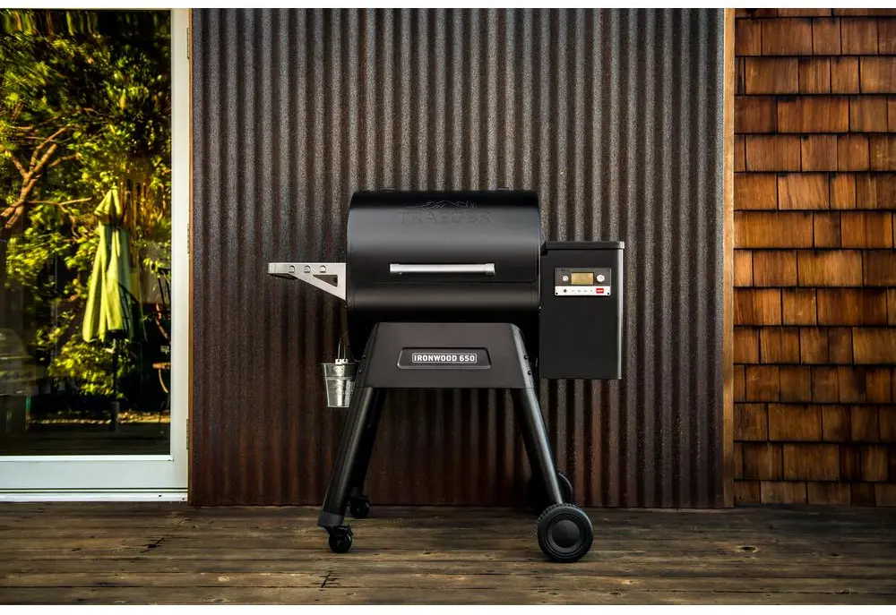TFB65BLF,IRON_650 Traeger Ironwood Series 650 Pellet Grill-5