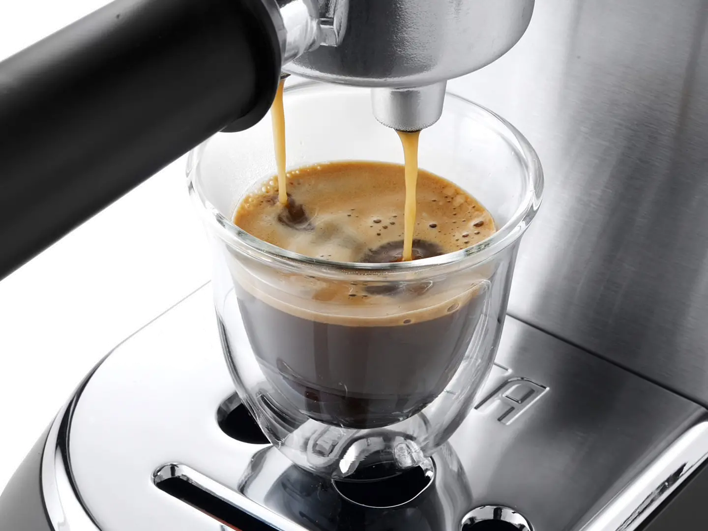 EC685M De'Longhi Espresso and Cappuccino Maker - Stainless Steel-2