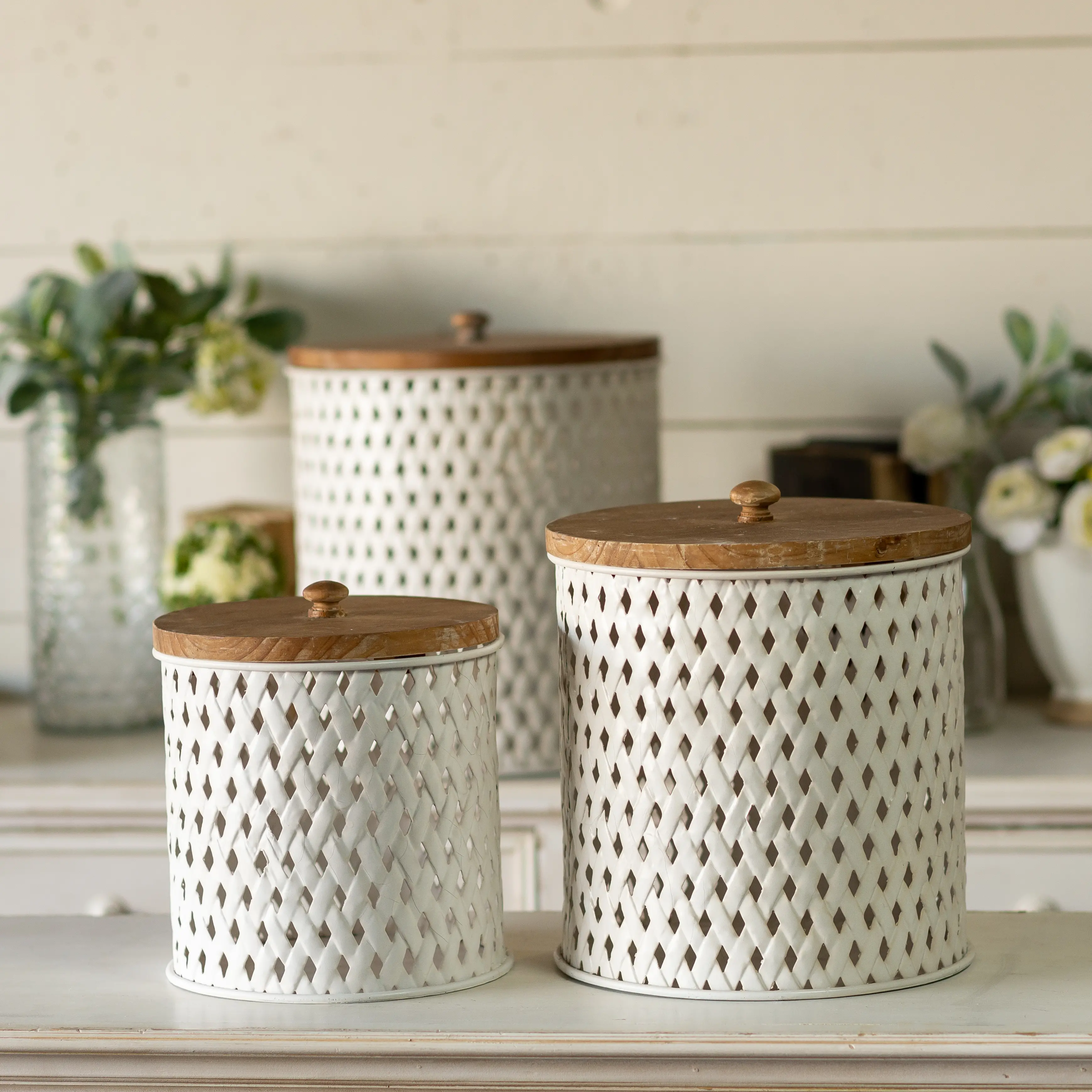 8 Inch White Metal Canister with Lid-3