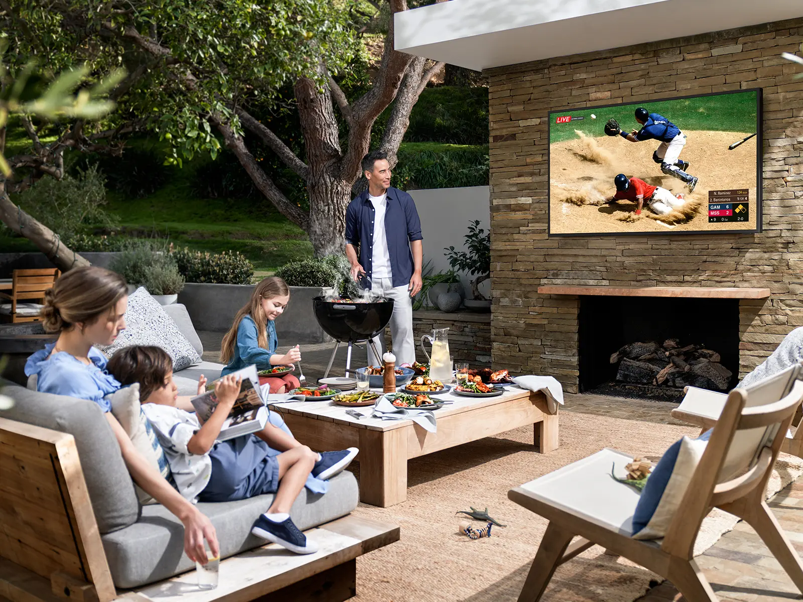 QN55LST7TAFXZA Samsung Terrace 55  Outdoor 4K QLED Smart TV-3