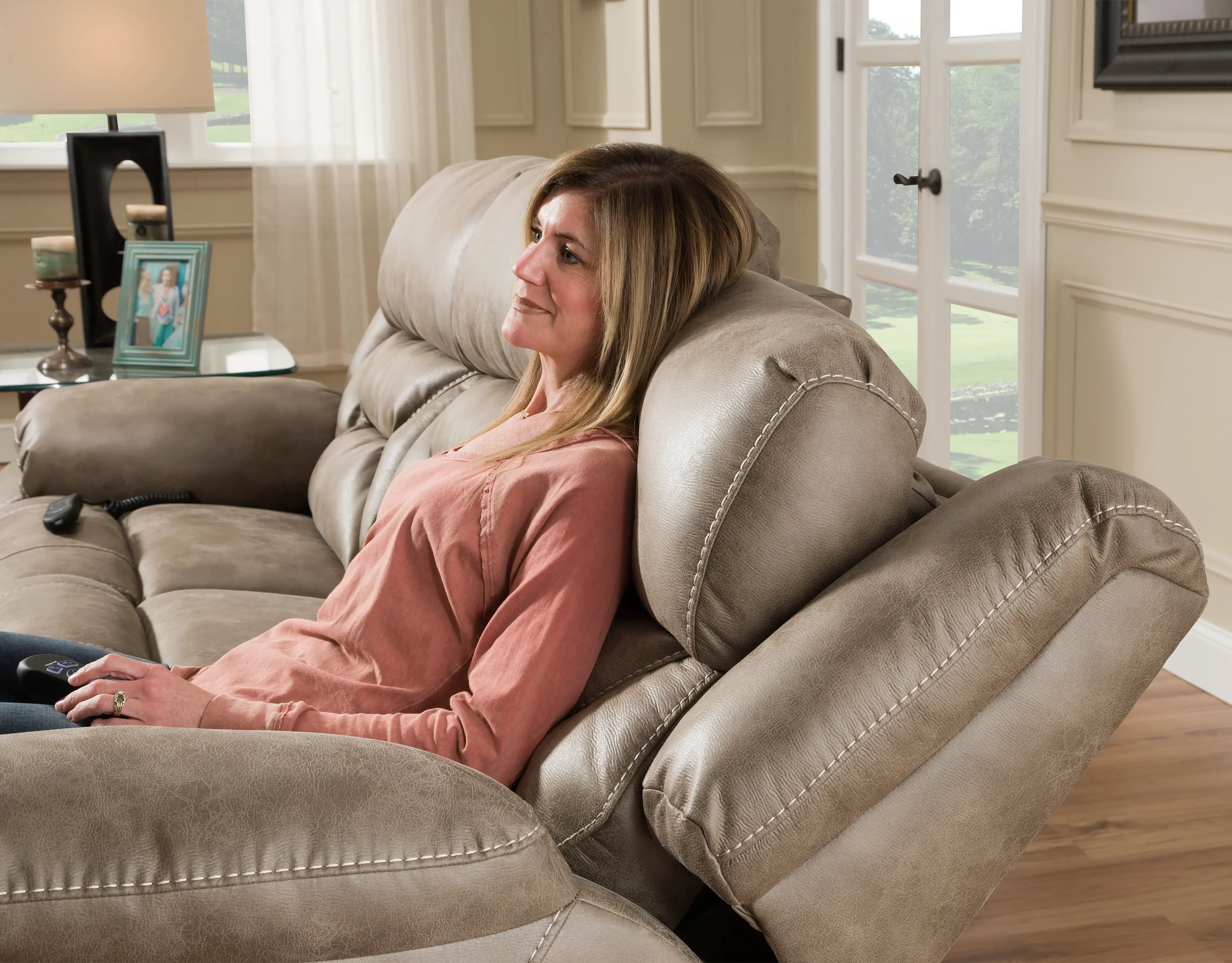 Daytona Mushroom Tan Power Reclining Sofa-9