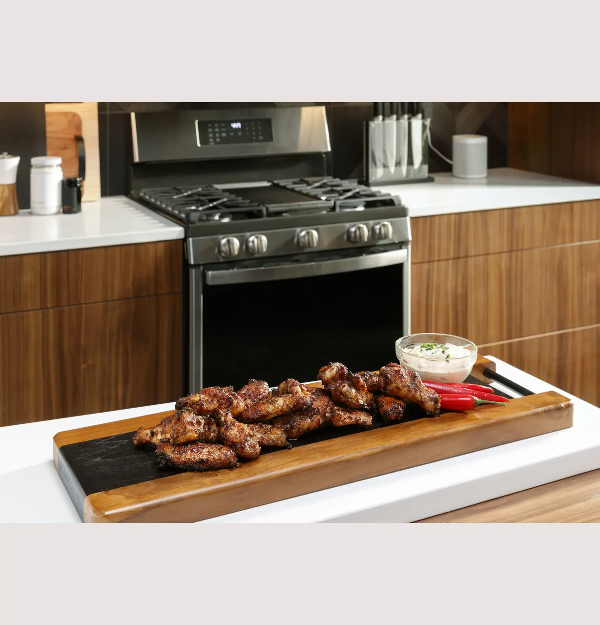 PGB935YPFS GE Profile 5.3 cu ft Gas Range - Stainless Steel-5