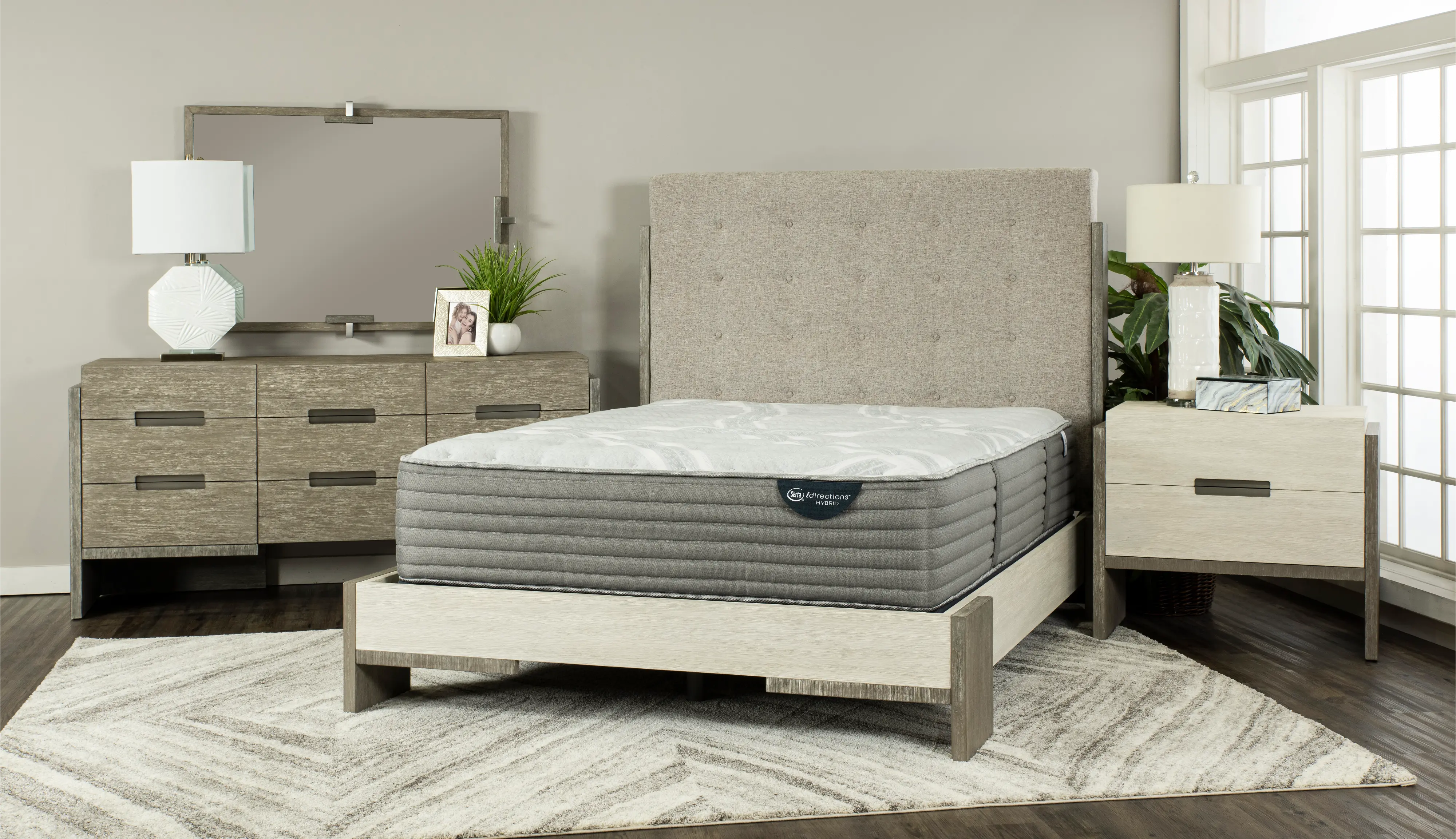831221-3050 Serta Roslyn Hybrid Firm Queen Mattress-4