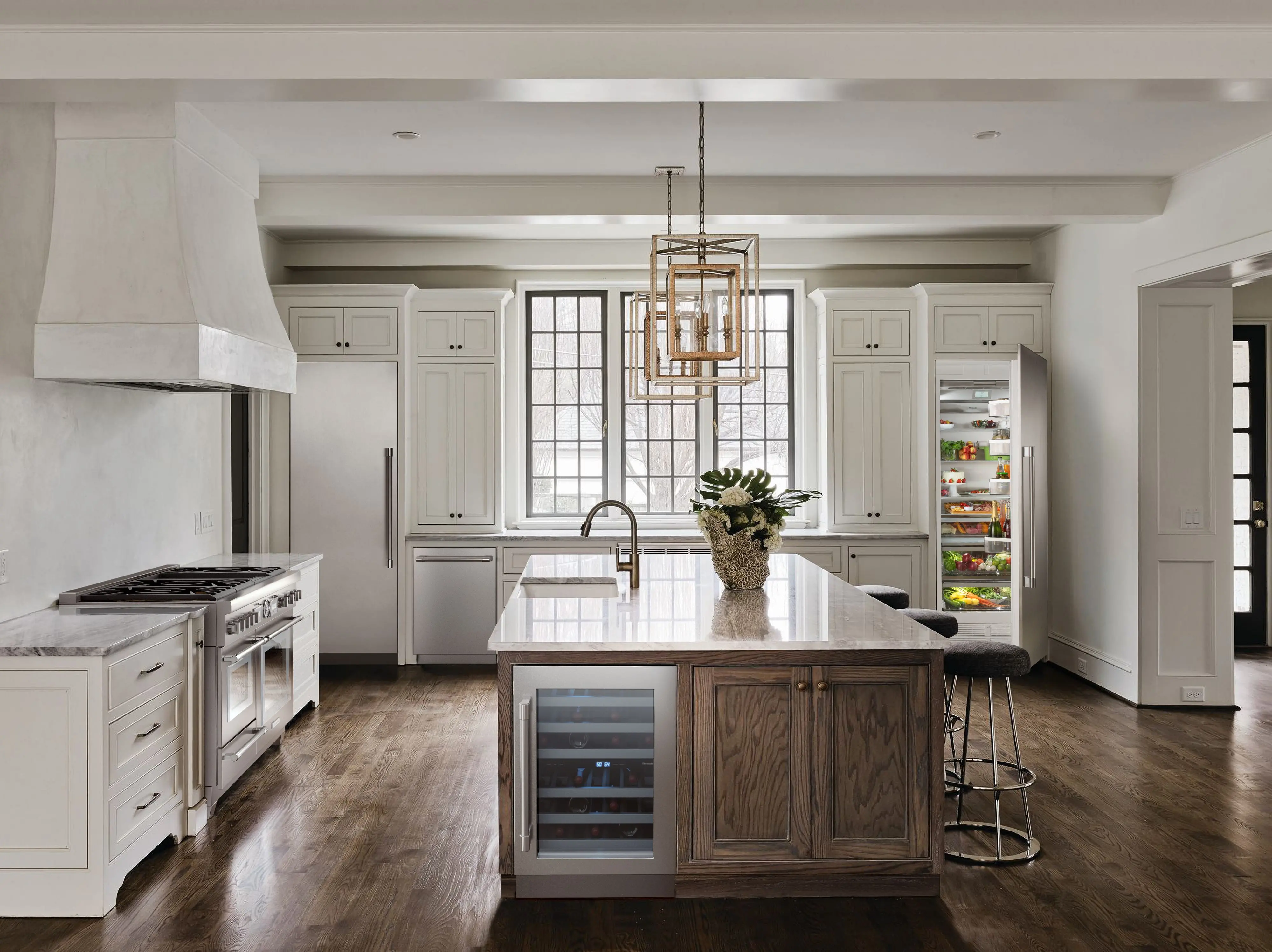 T24IR905SP Thermador 24 Inch Smart Refrigerator with Stainless Steel Interior - Panel Ready, 13 cu. ft.-6