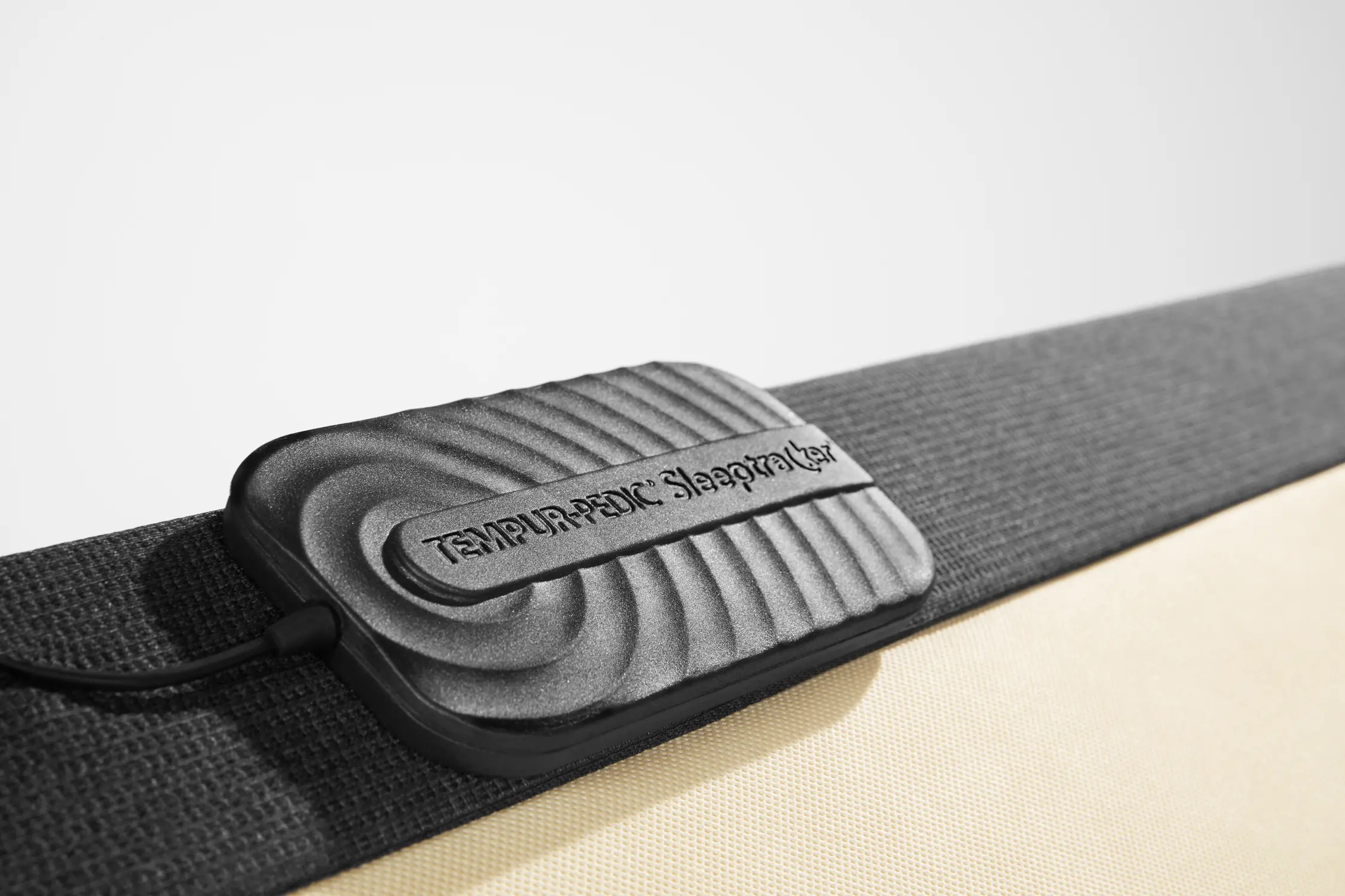 CKERGOEX-2PC-HD&FOOT Tempur-Pedic Ergo Extend Smart Base Cal-King Adjustable Base with Sleeptracker-2