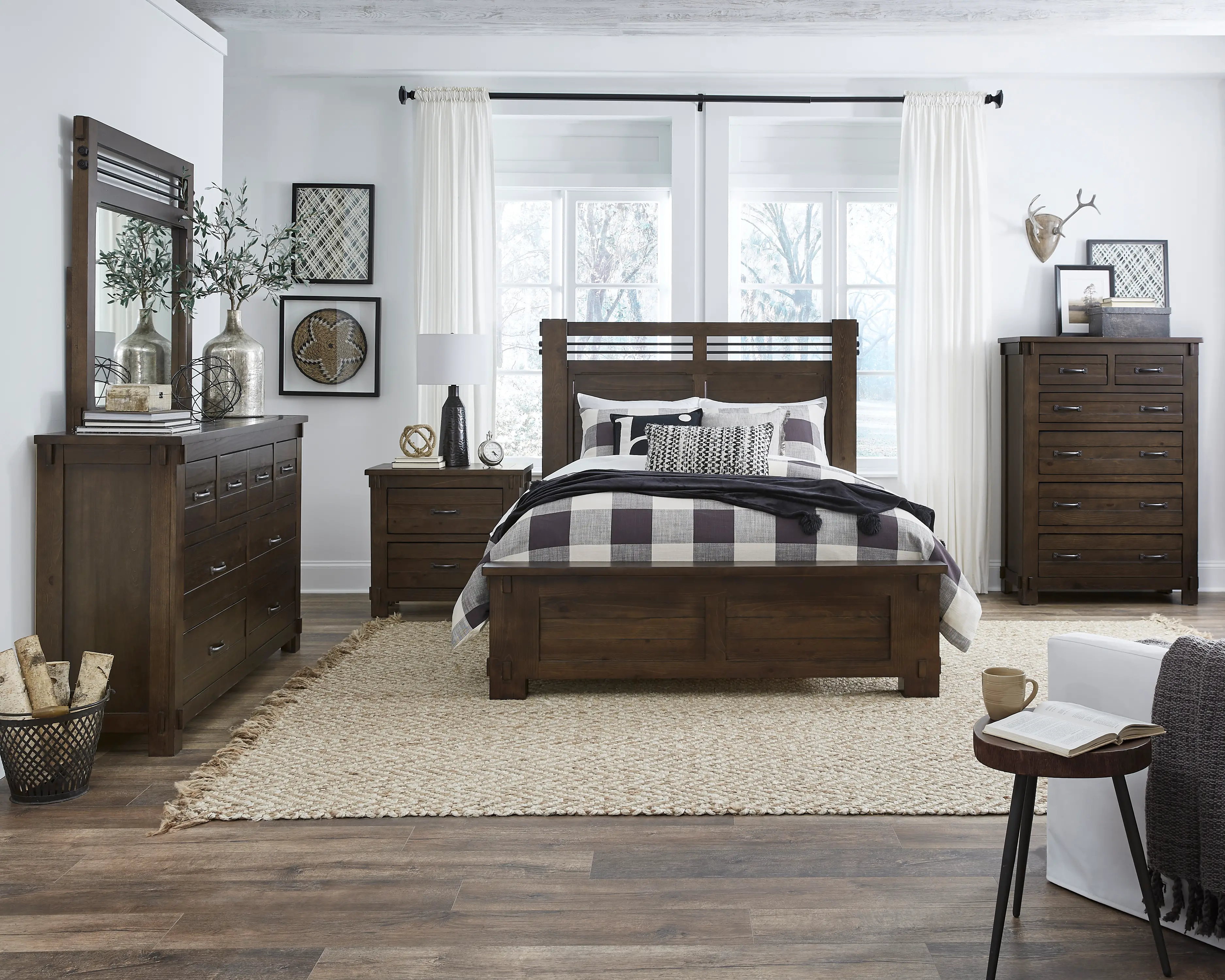 Thackery Dark Brown 4 Piece Queen Bedroom Set-2