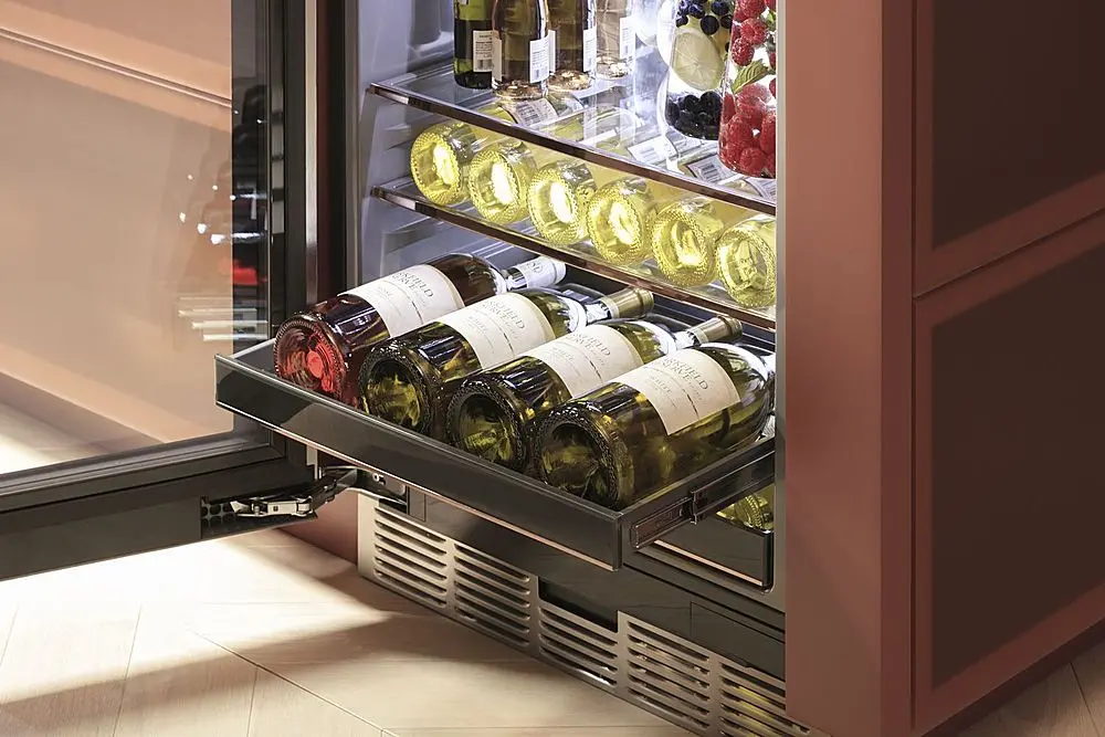 CCP06BP2PS1 GE Cafe 5.1 cu ft Beverage Center-7